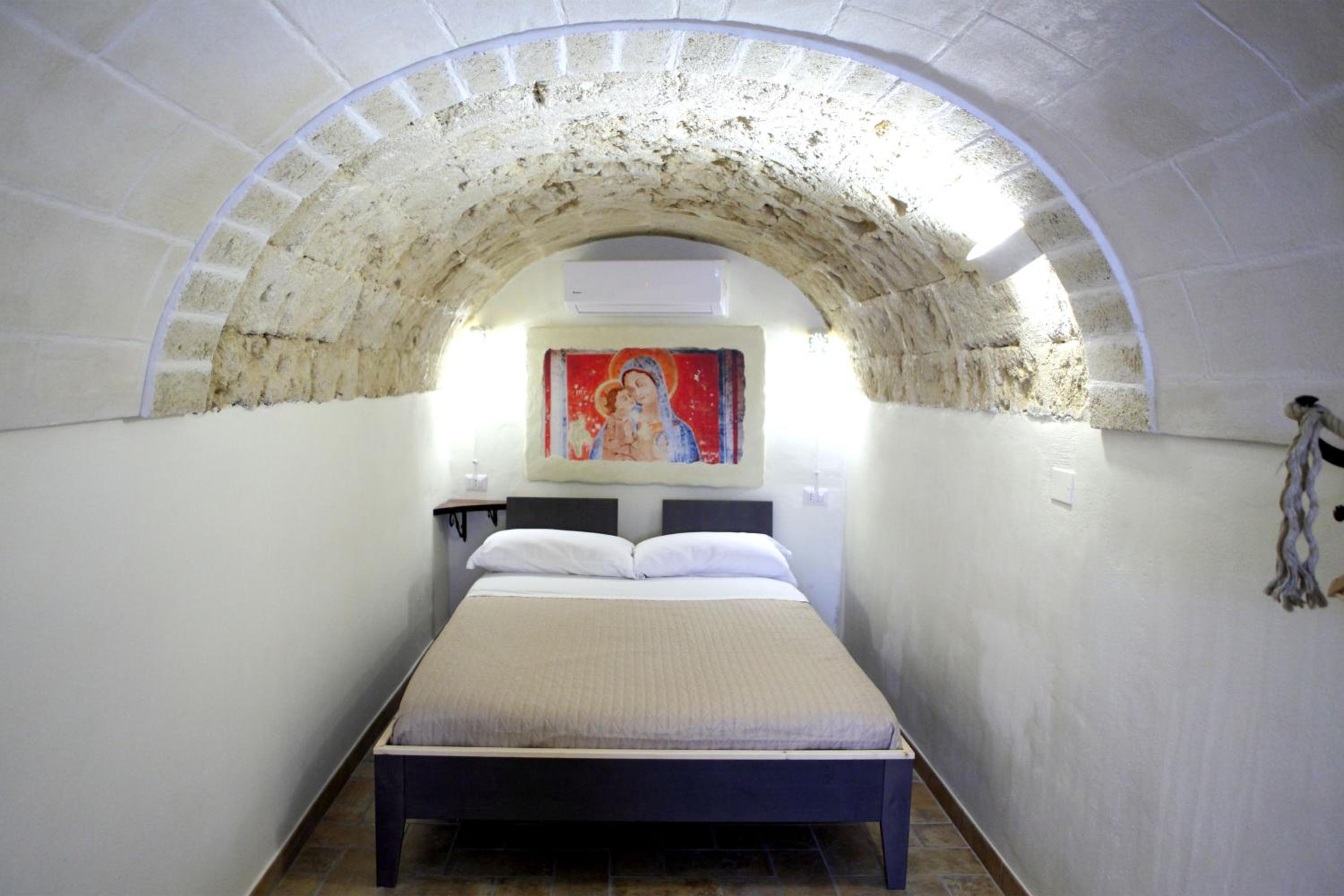 Double Room with Extra Bed photo 2