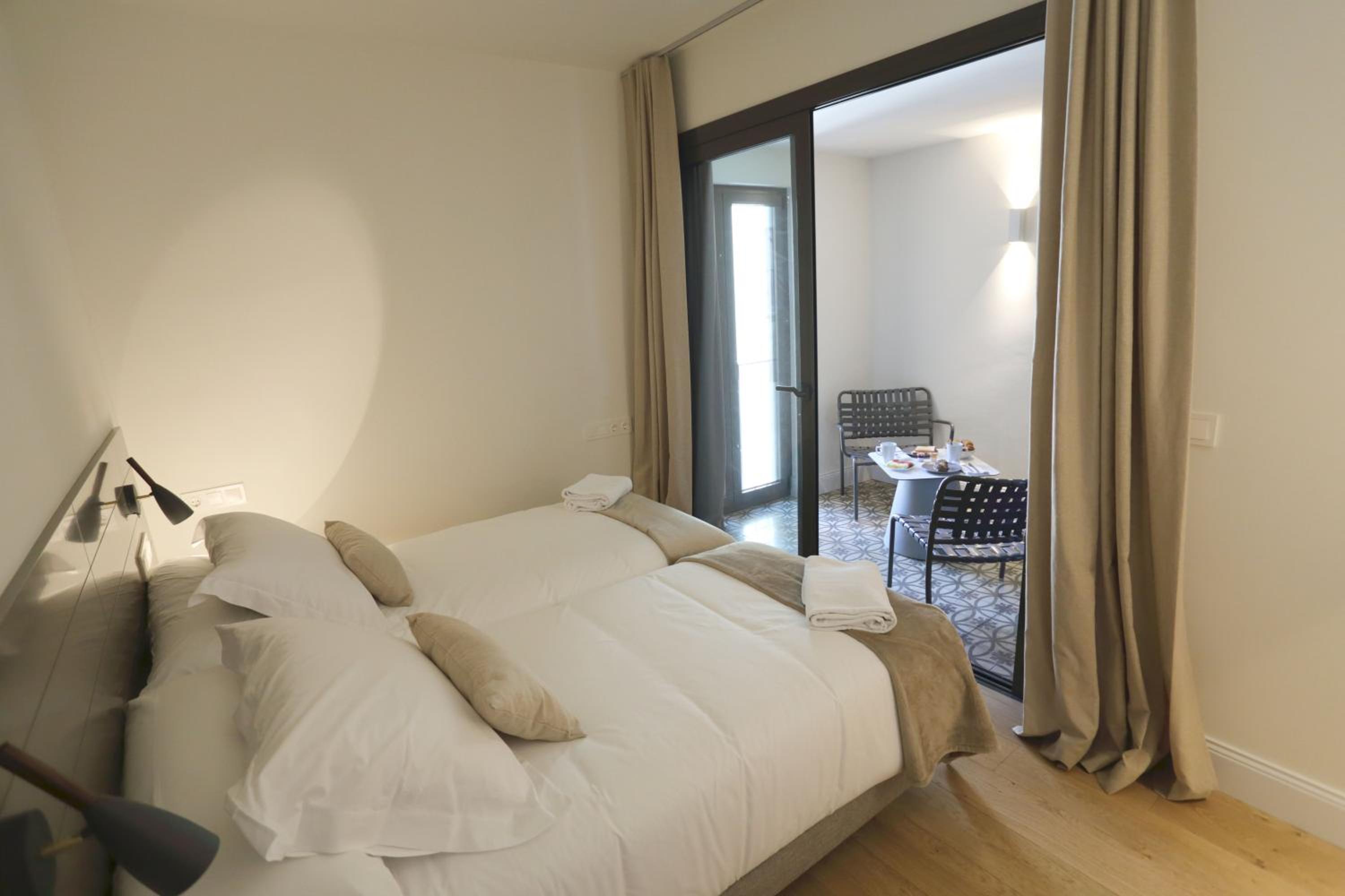 Deluxe Apartment photo 2