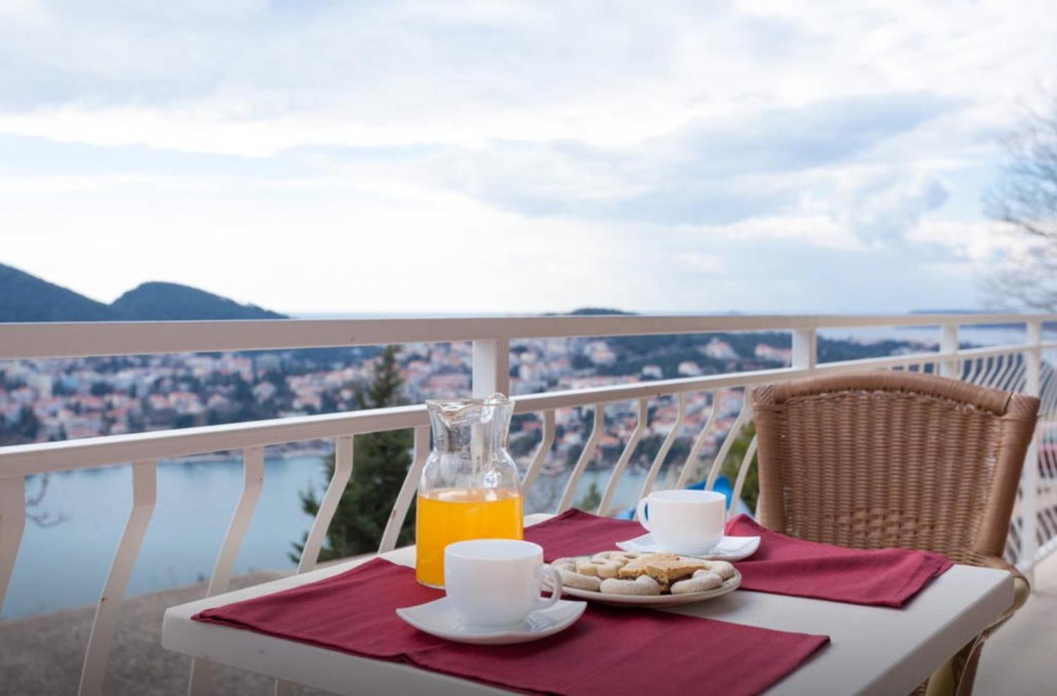 Double Room with Balcony and Sea View