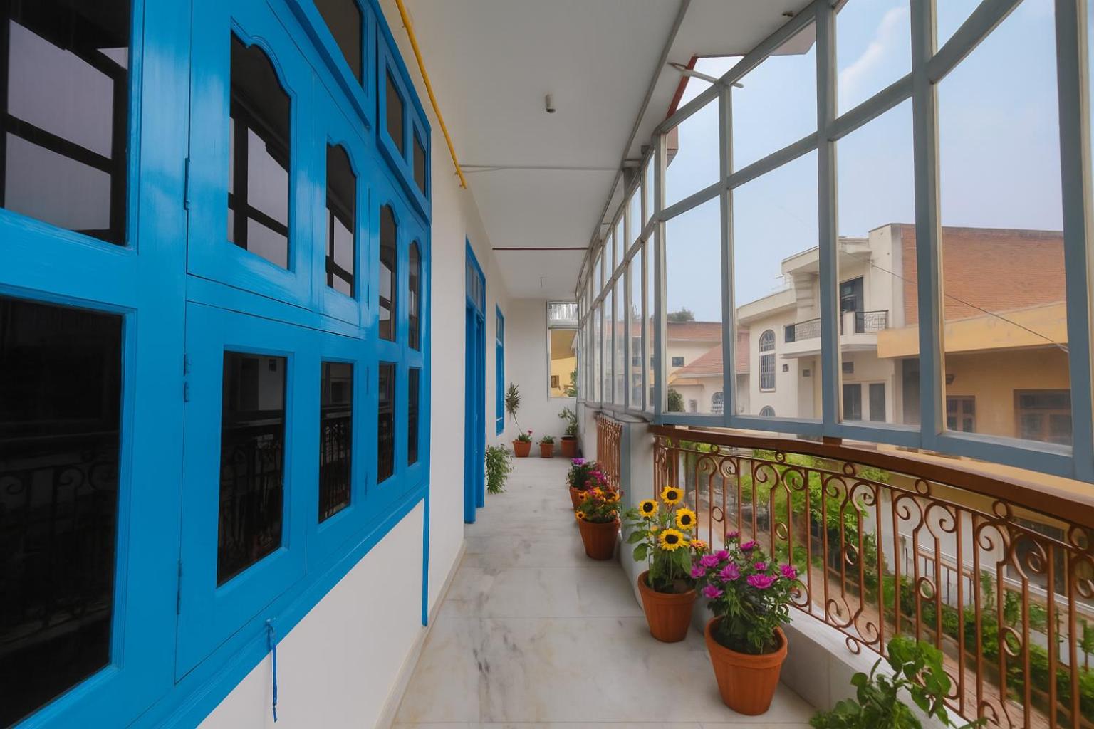Two-Bedroom Deluxe Apartment with Balcony photo 2