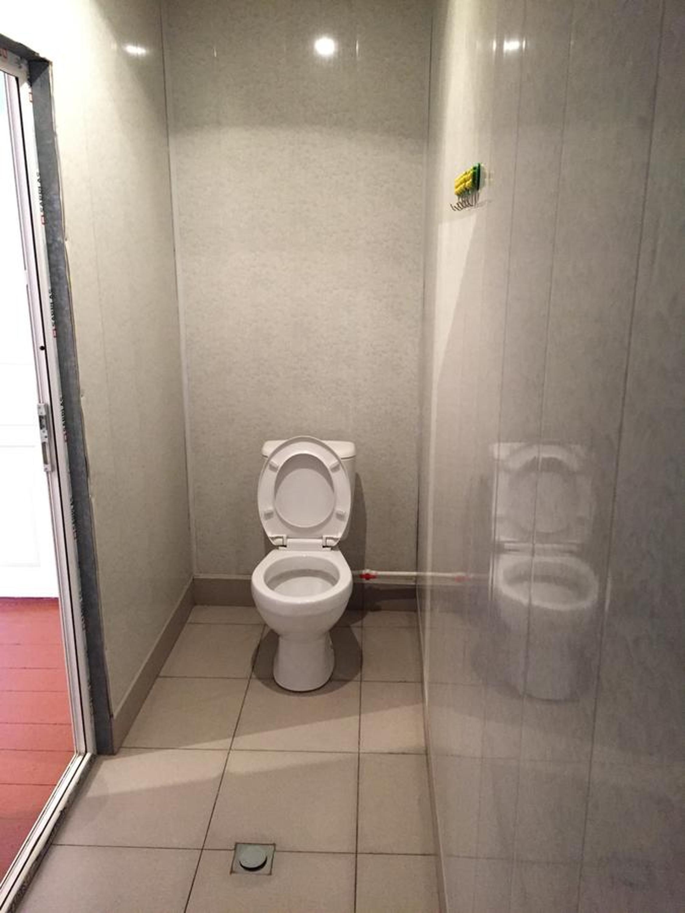 Twin Room With Private Bathroom photo 2