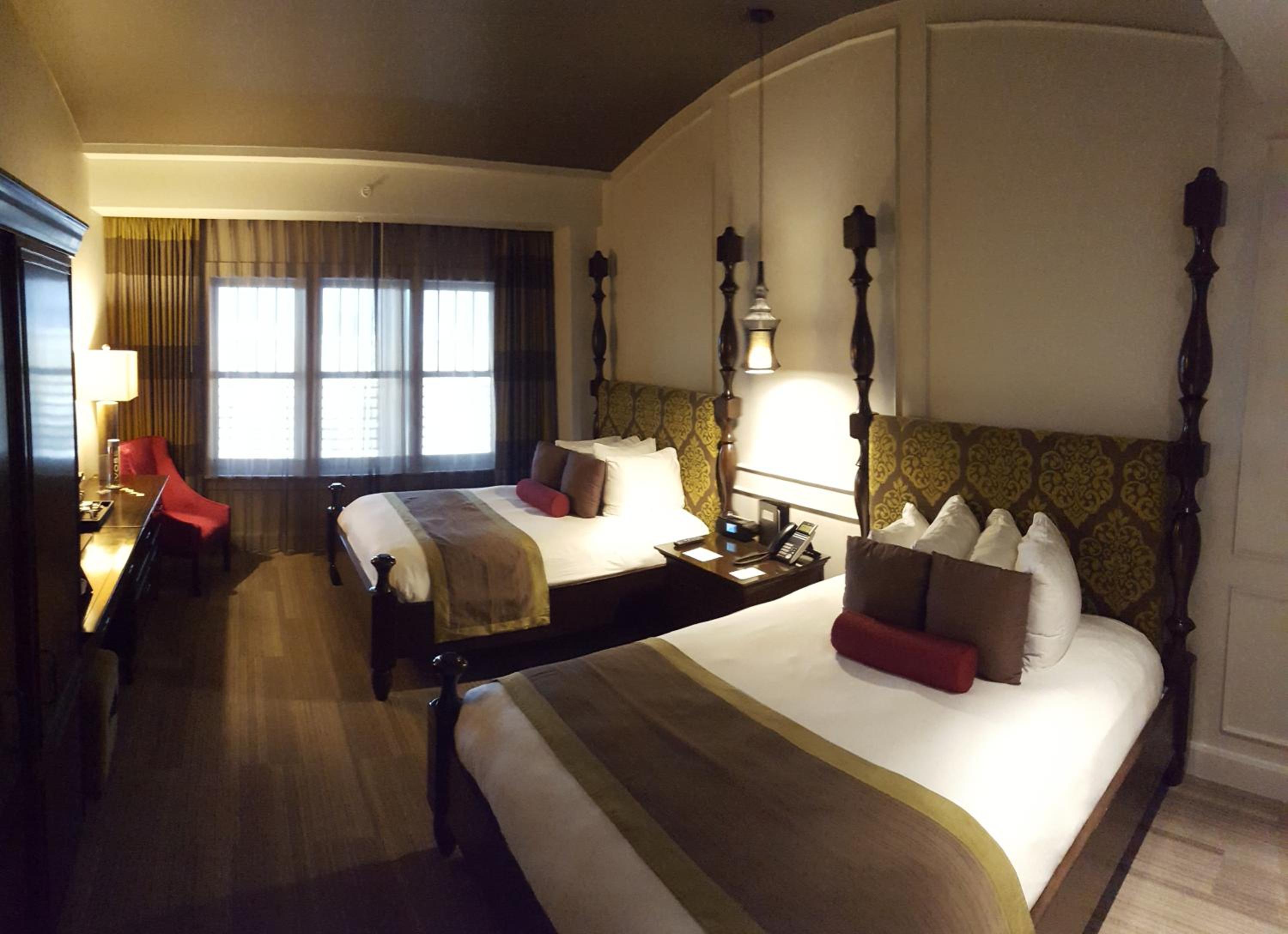 Courtyard Superior Queen Room with Two Queen Beds