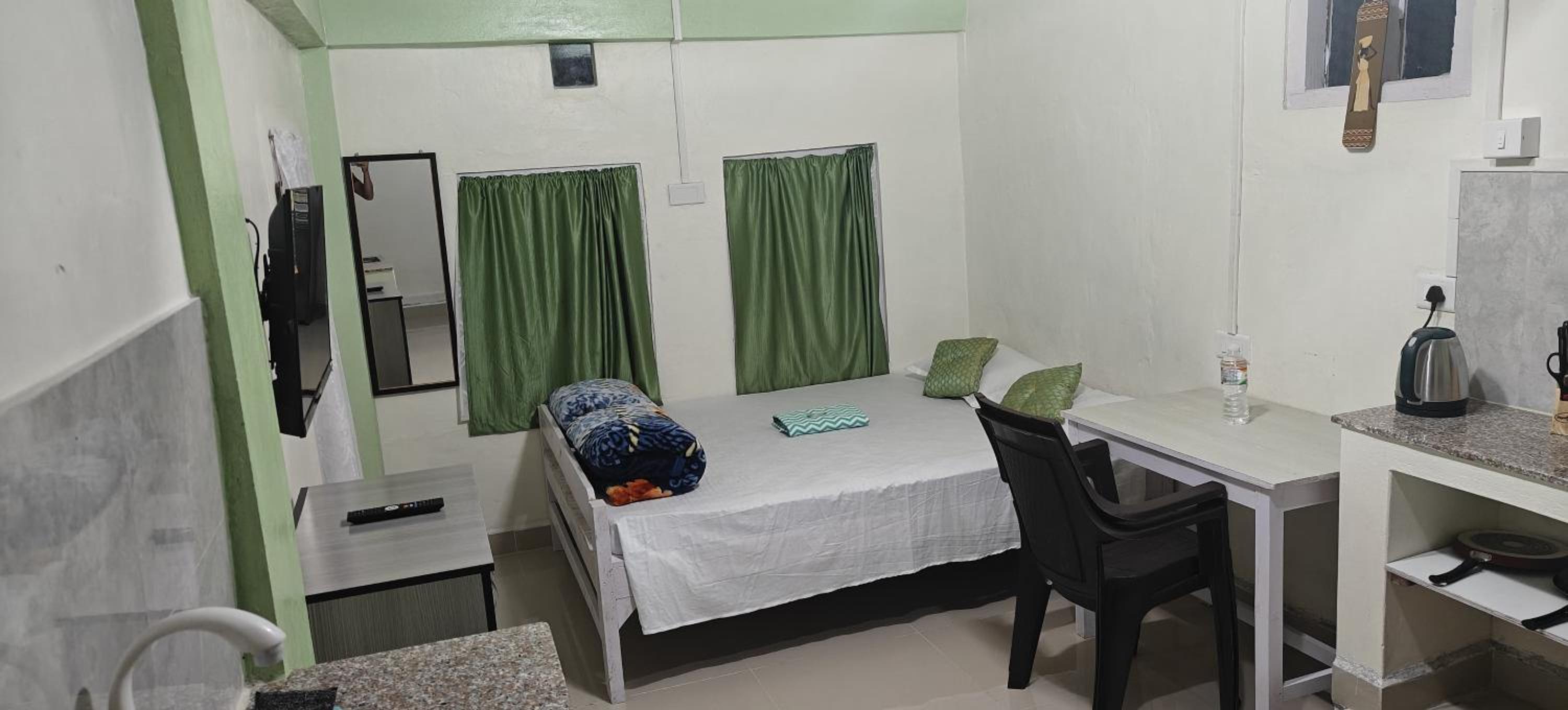 Large Double Room photo 2