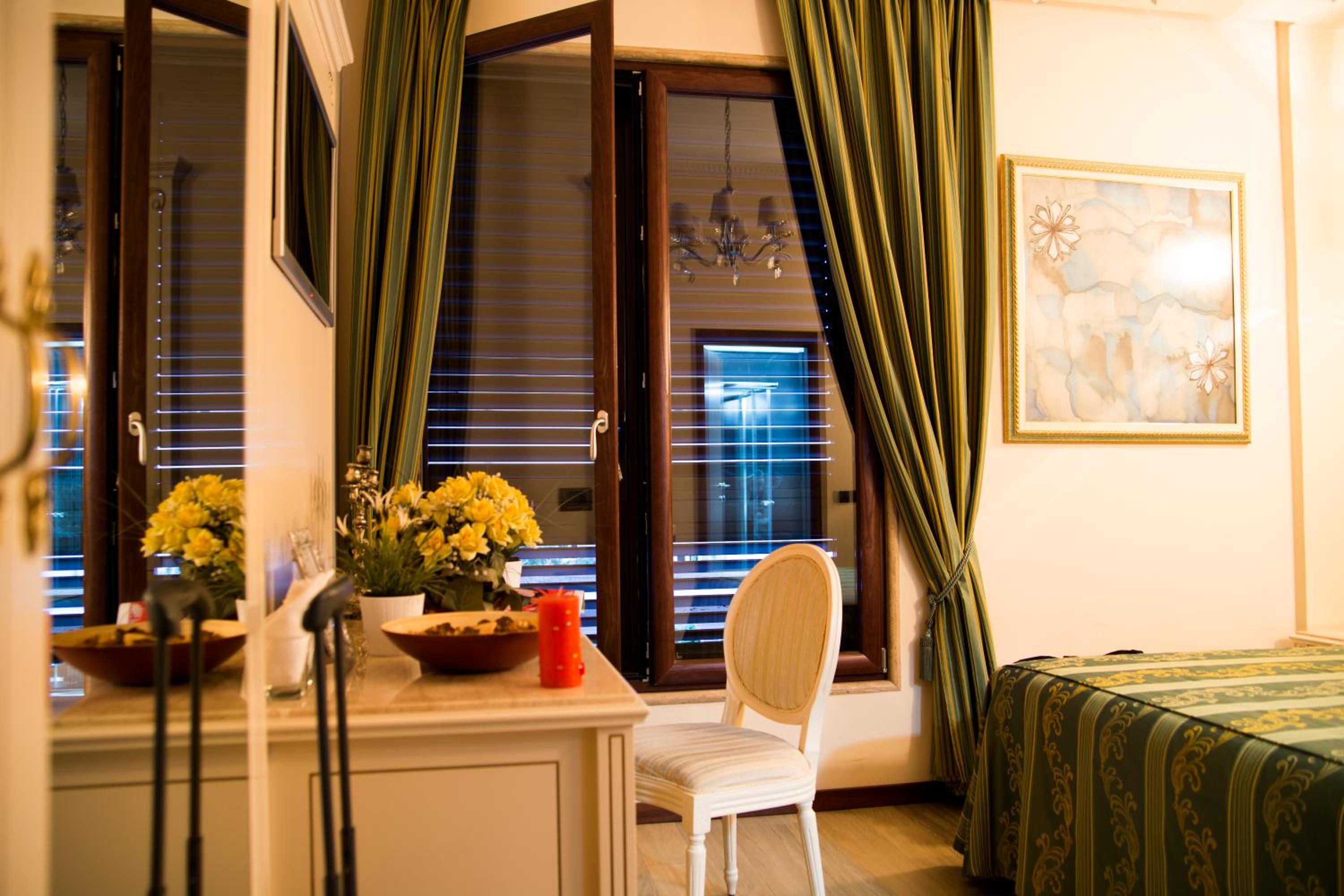 Superior Double Room with Free Parking and Wi-Fi