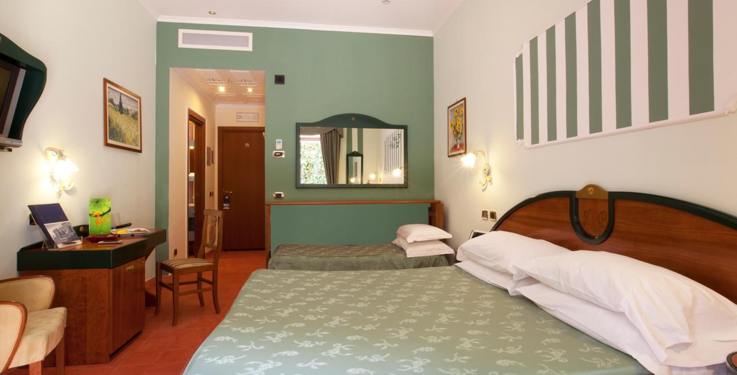 Triple Room - Photo 2