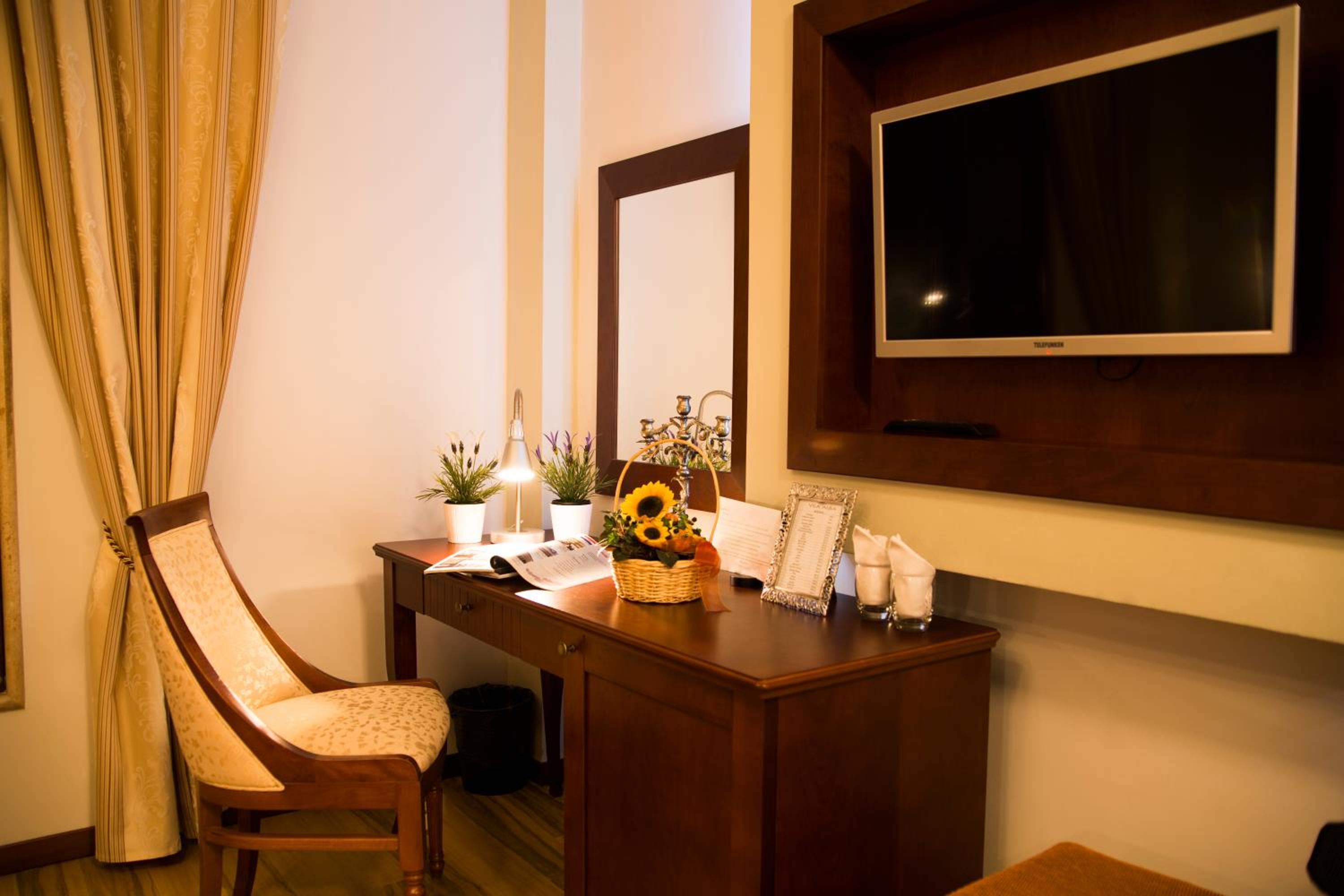 Standard Twin Room with Free Parking and Wi-Fi photo 3