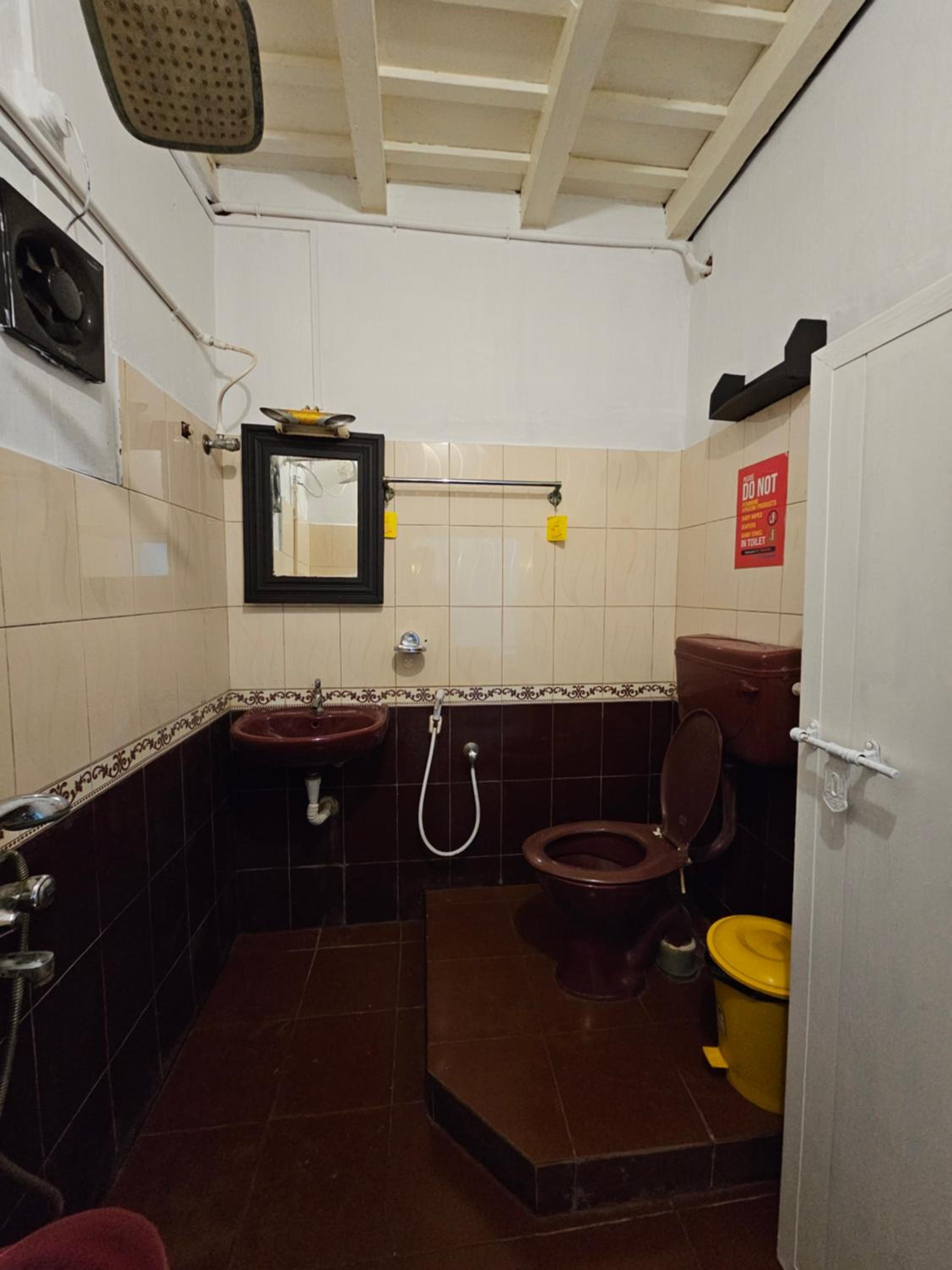 Deluxe King Room photo 2