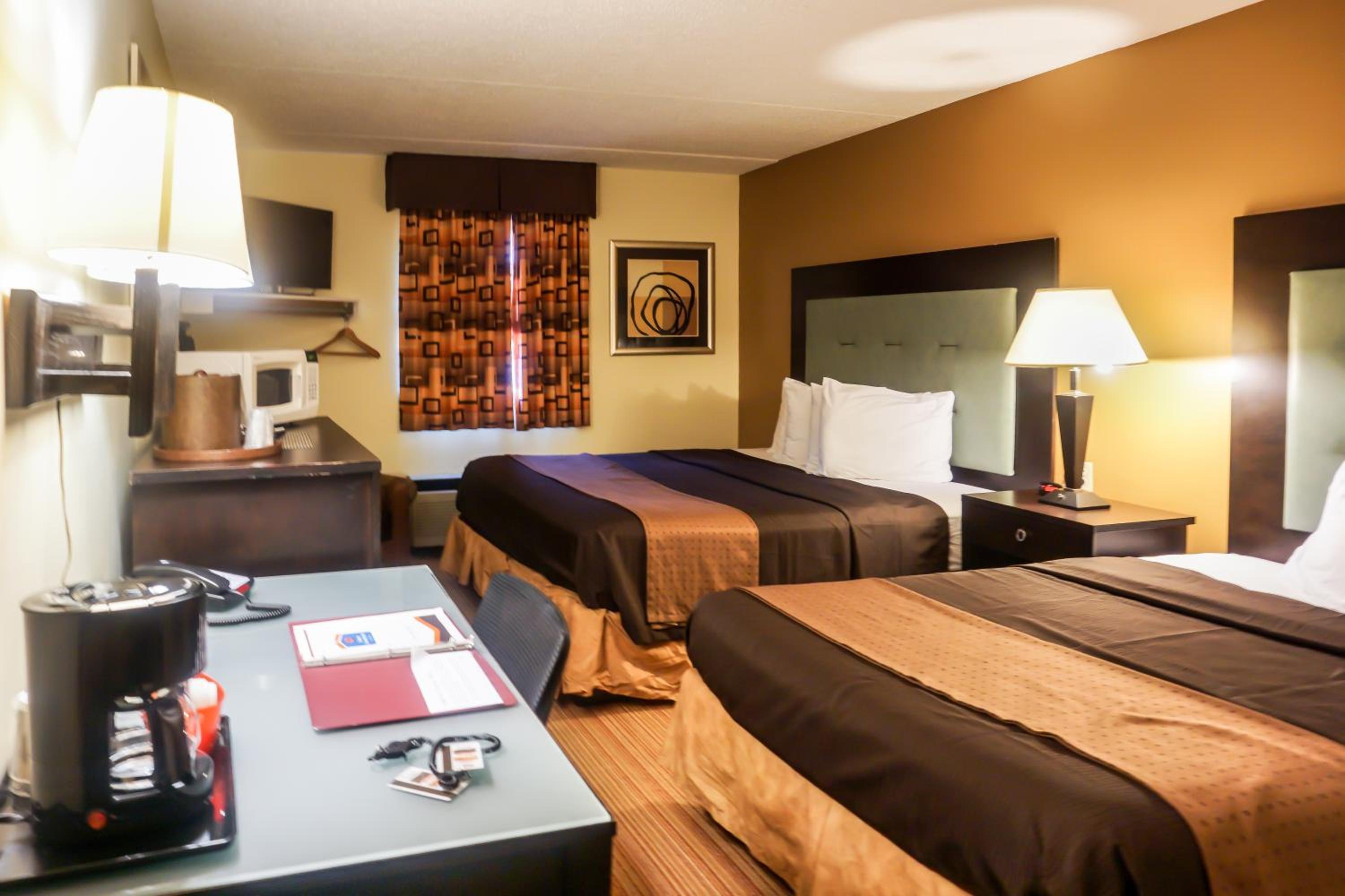 King and Double Room - Non-Smoking - Photo 11
