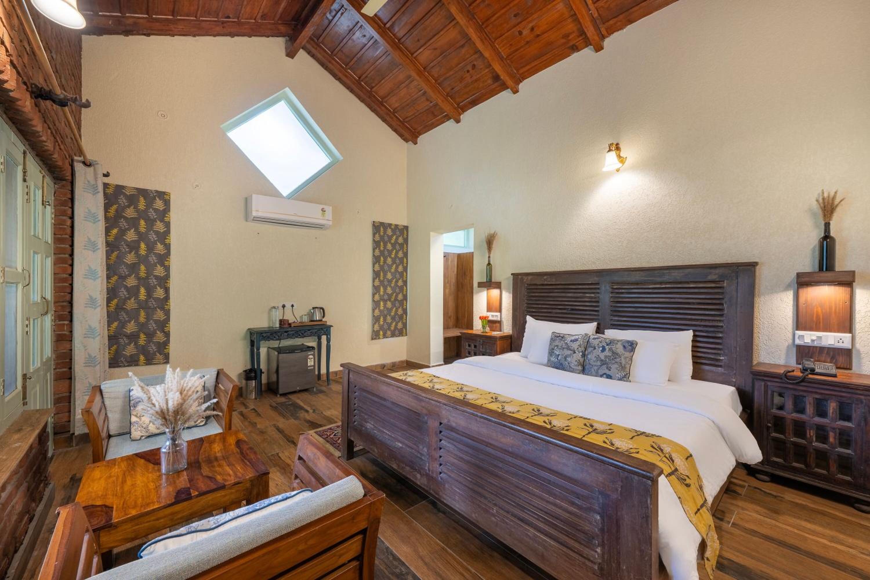King Room with Lake View