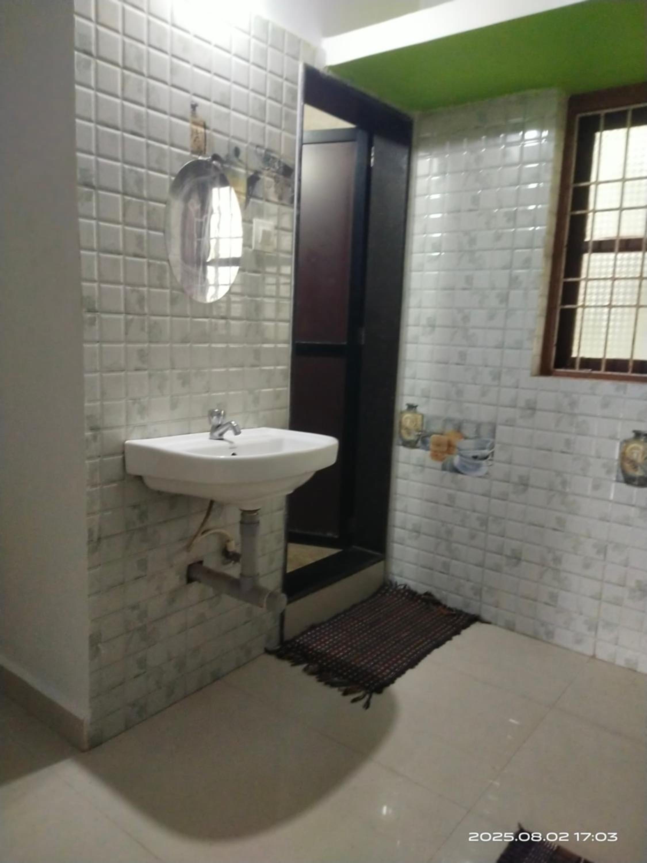 Budget Double Room photo 2