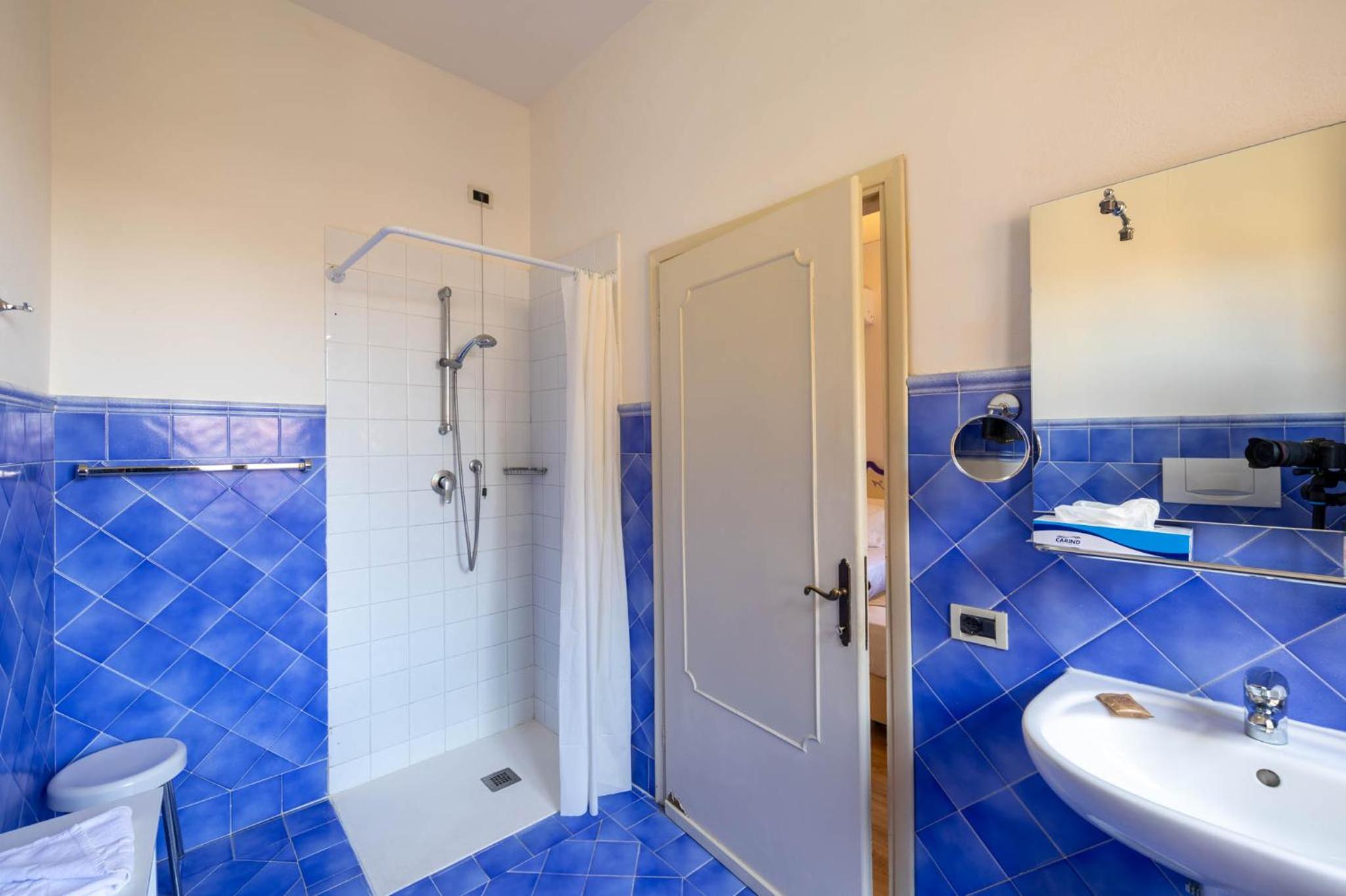 Standard Triple Room photo 3