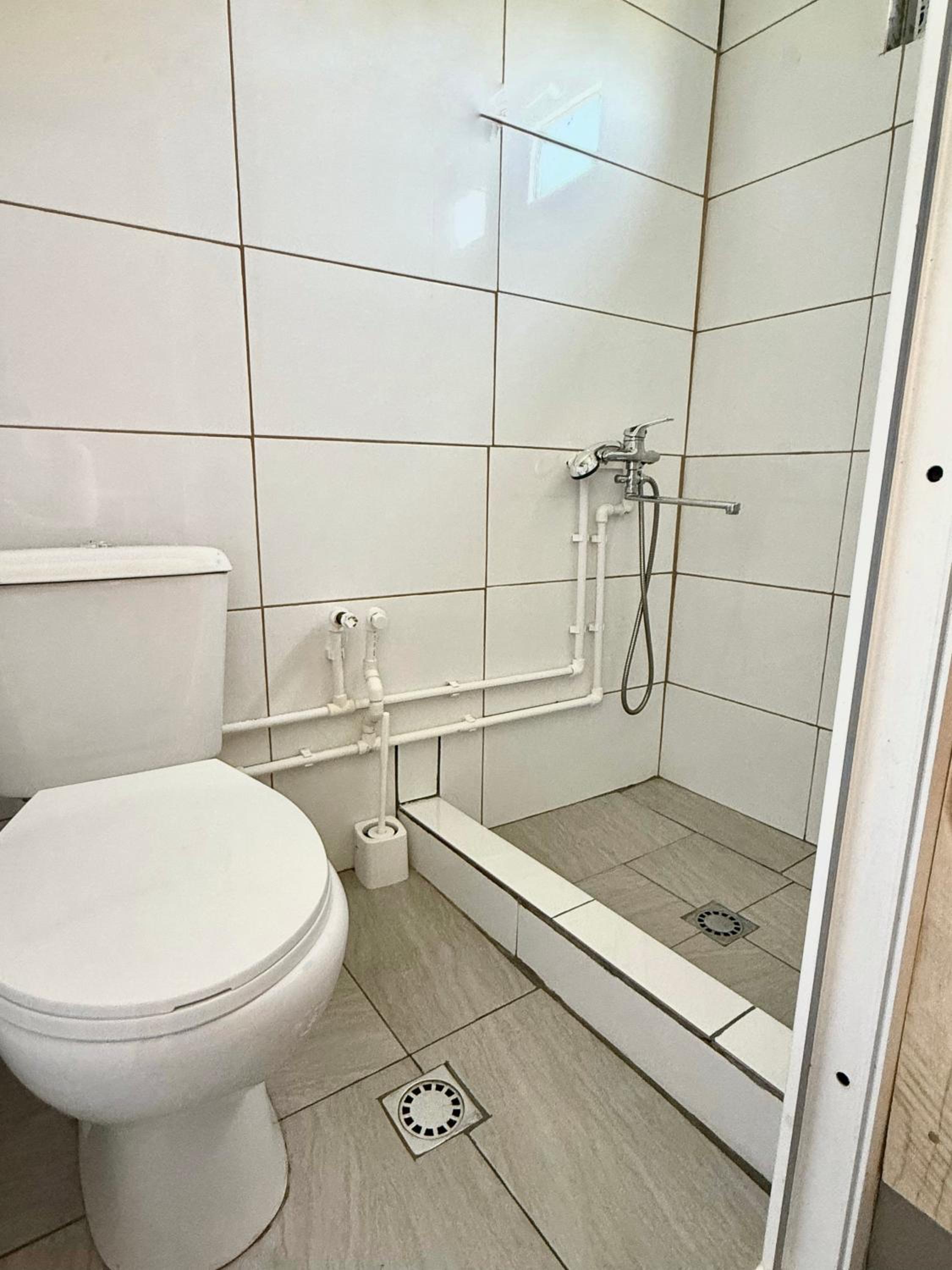 Twin Room with Private Bathroom