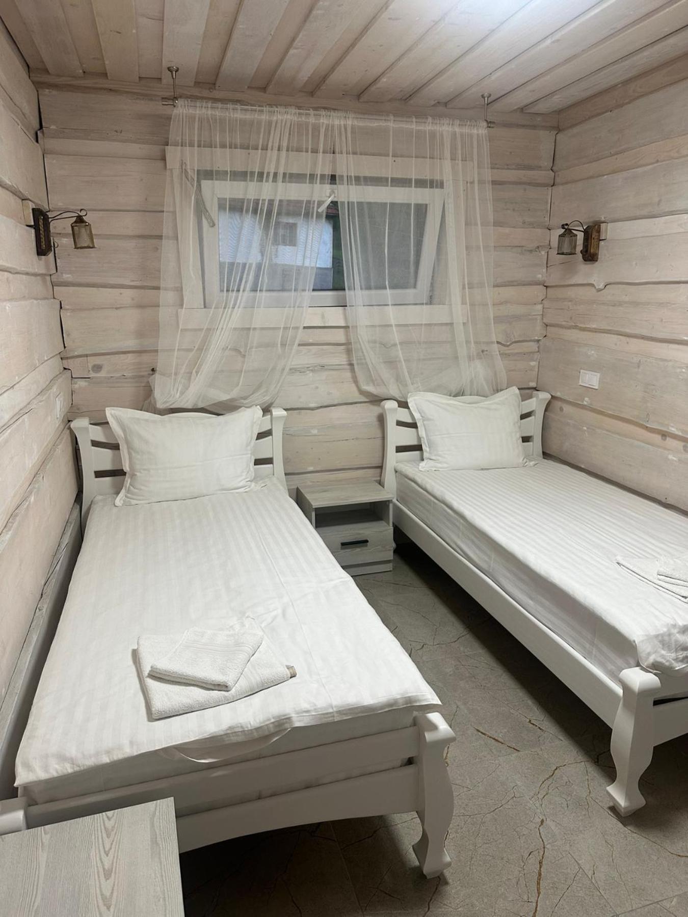 Double or Twin Room with Private Bathroom photo 1