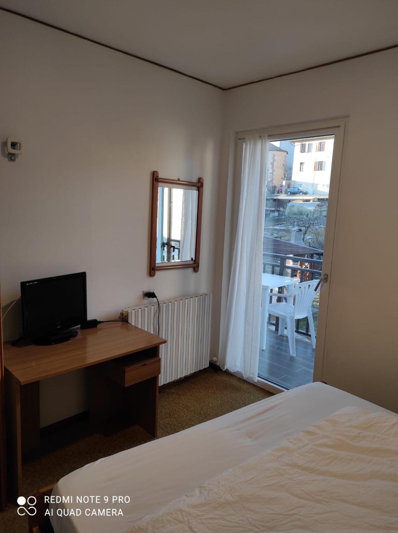 Double or Twin Room with Garden View photo 2