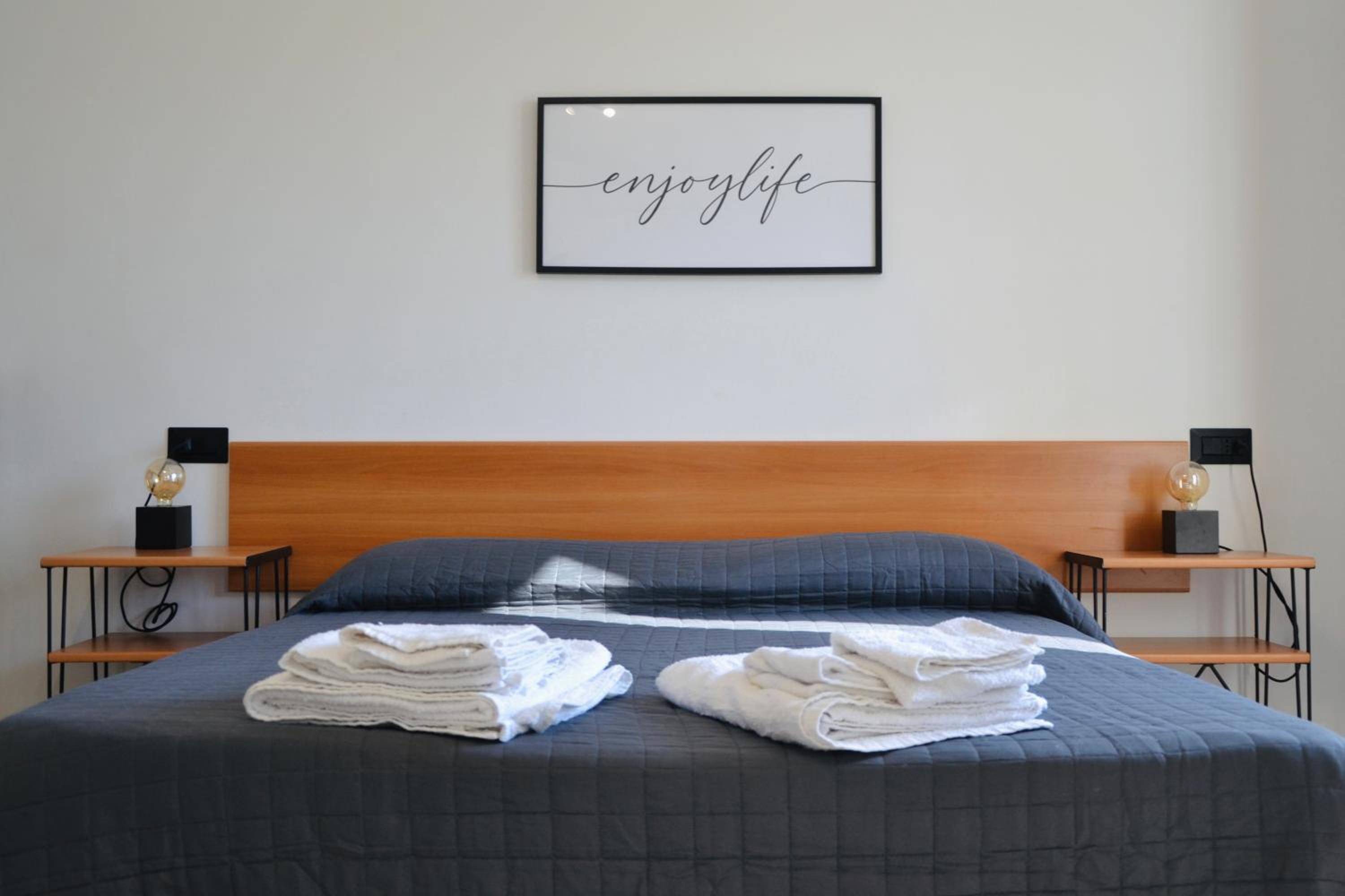 Apartment photo 1