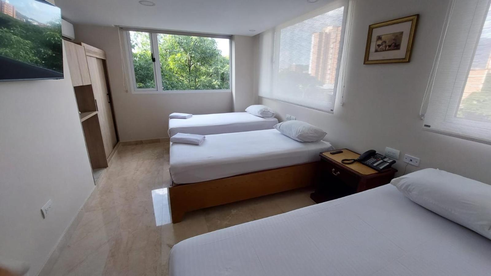 Standard Quadruple Room - Photo 5