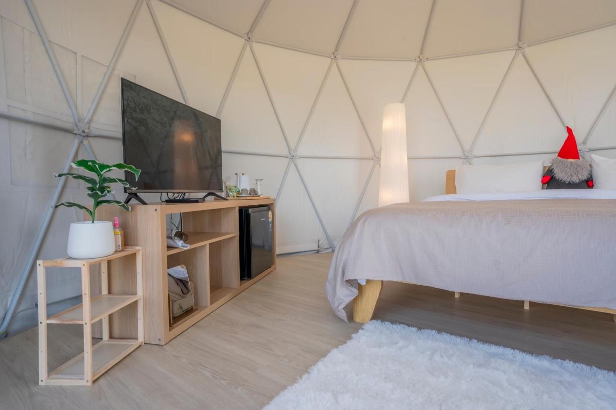 King Room with Mountain View - Photo 1