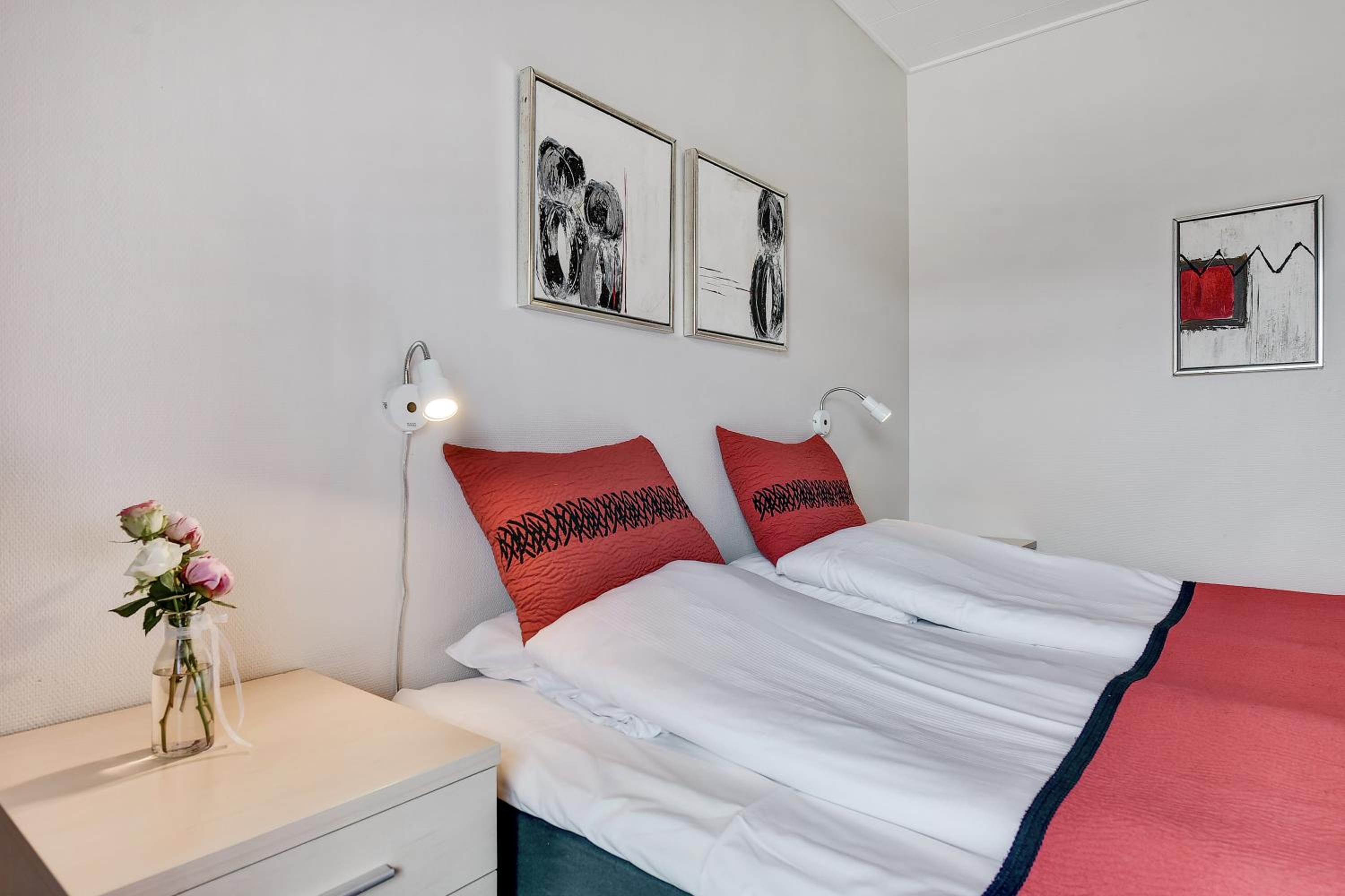 Double or Twin Room - Photo 4