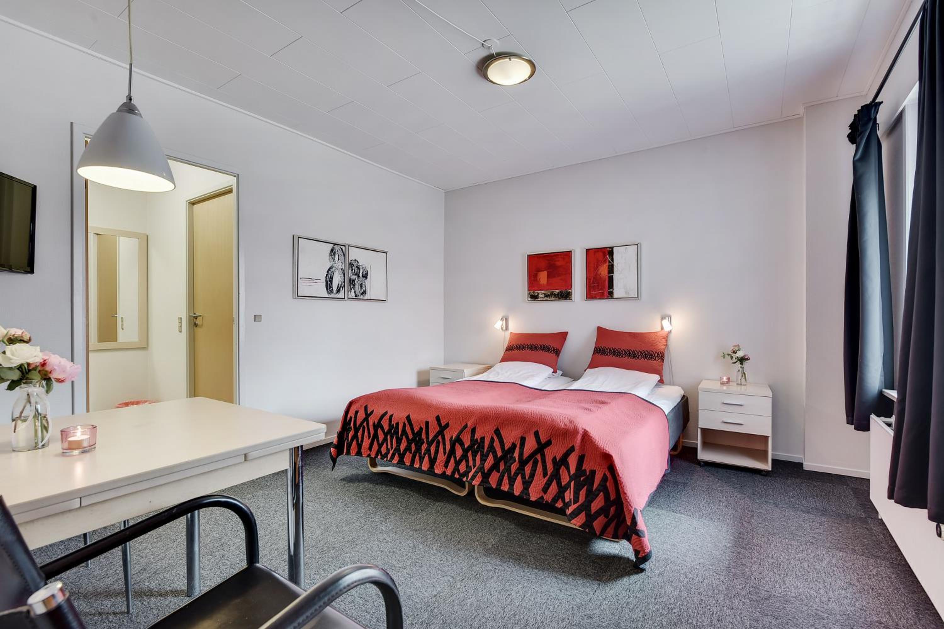 Economy Double or Twin Room - Photo 8