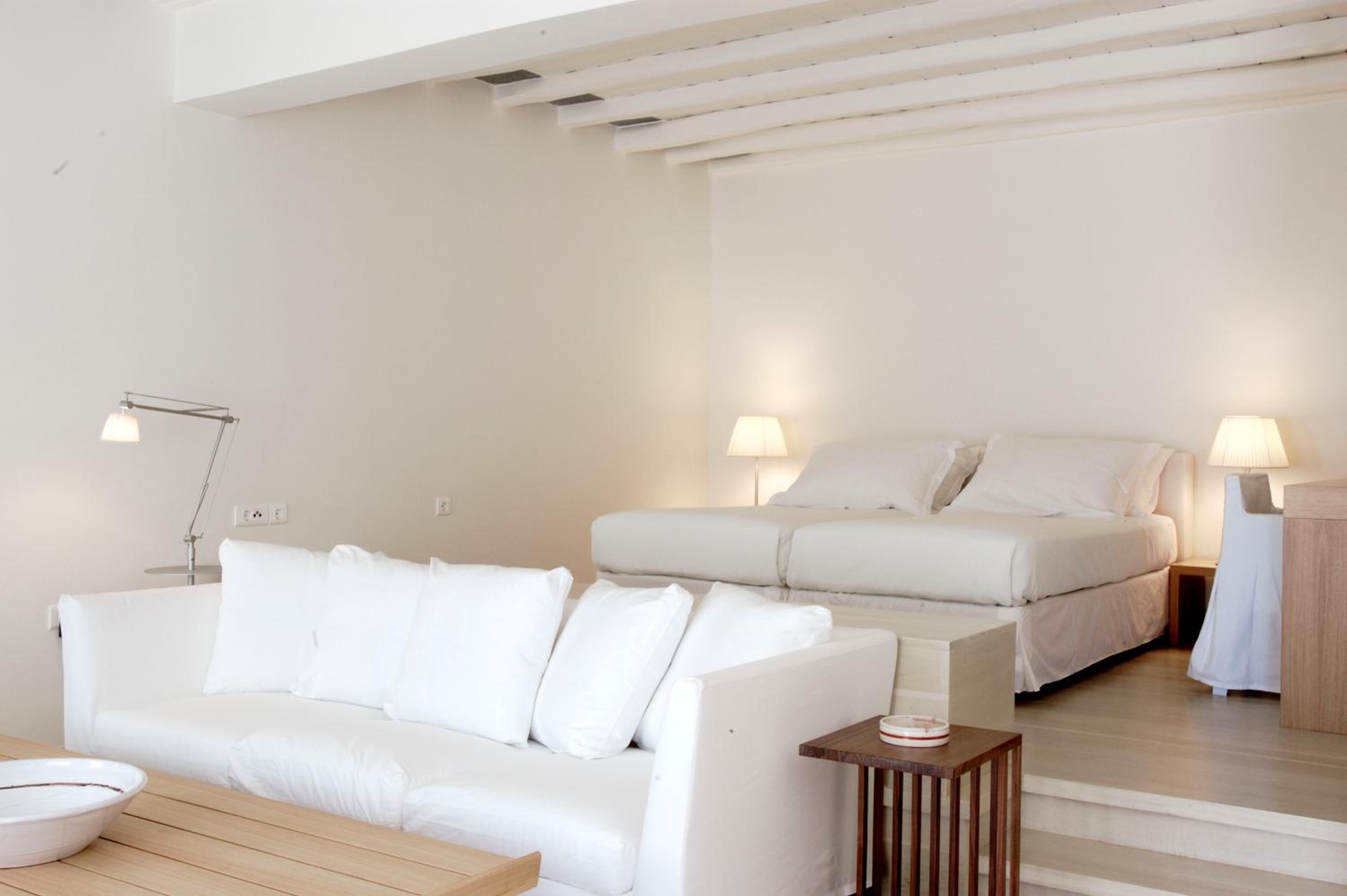 Suite with Sea View - Photo 3