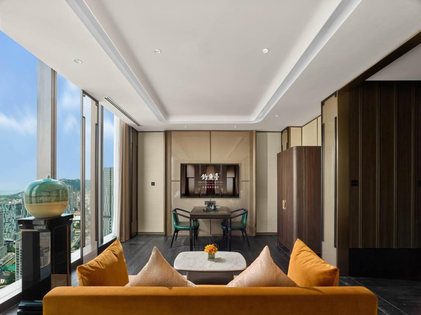 Deluxe Double Room with Side Sea View photo 3