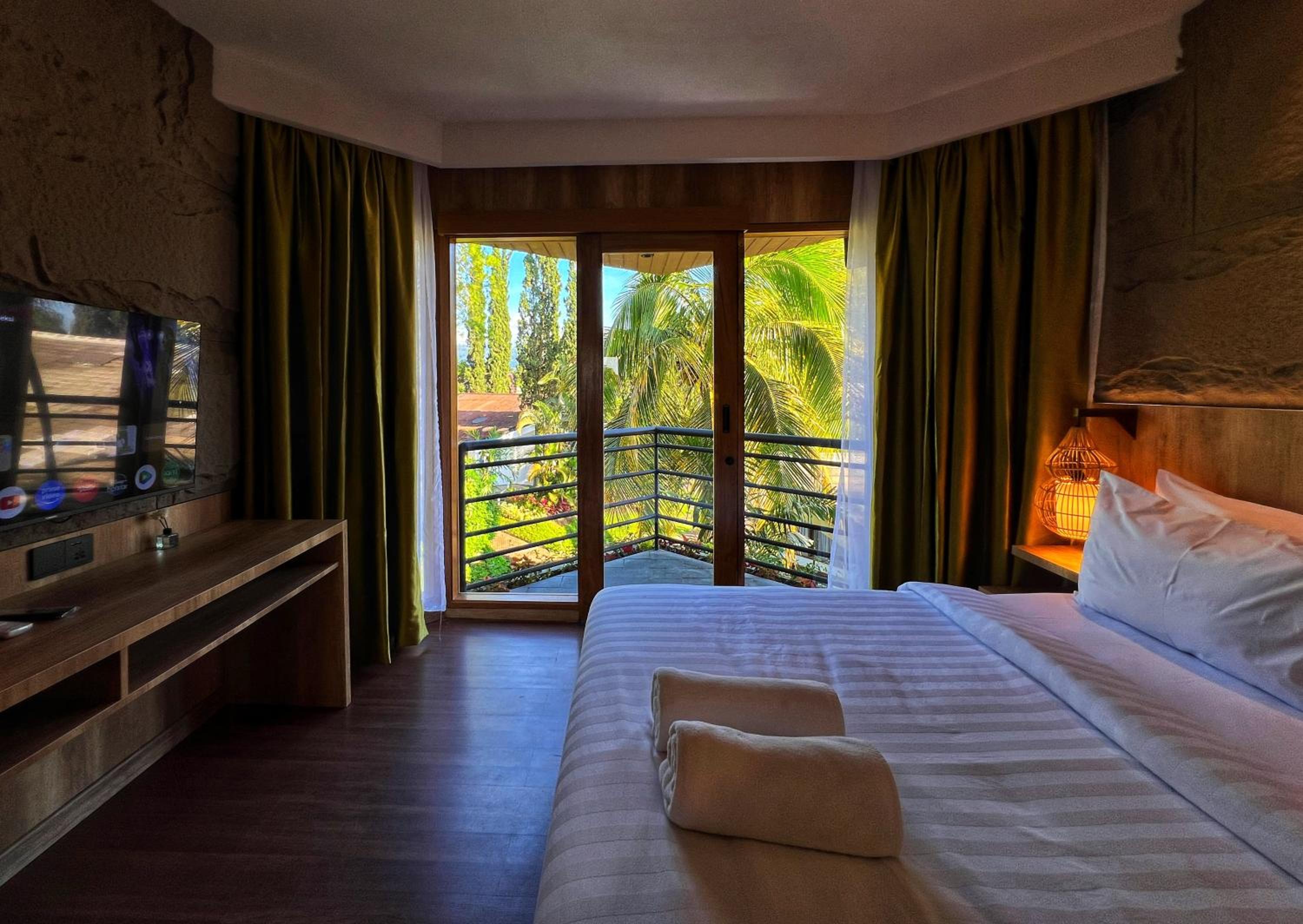 Four-Bedroom Vacation Home photo 2