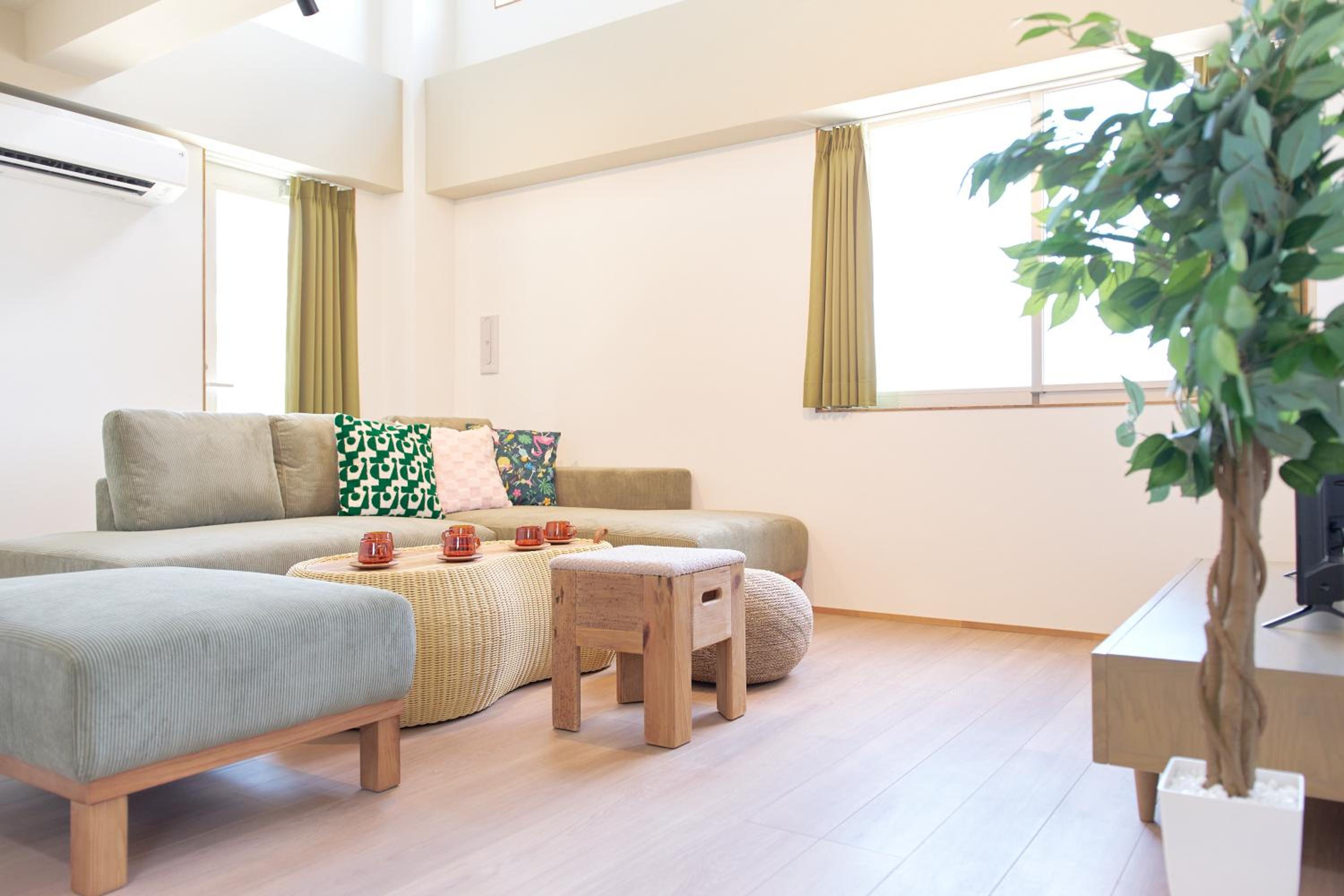 Apartment photo 1