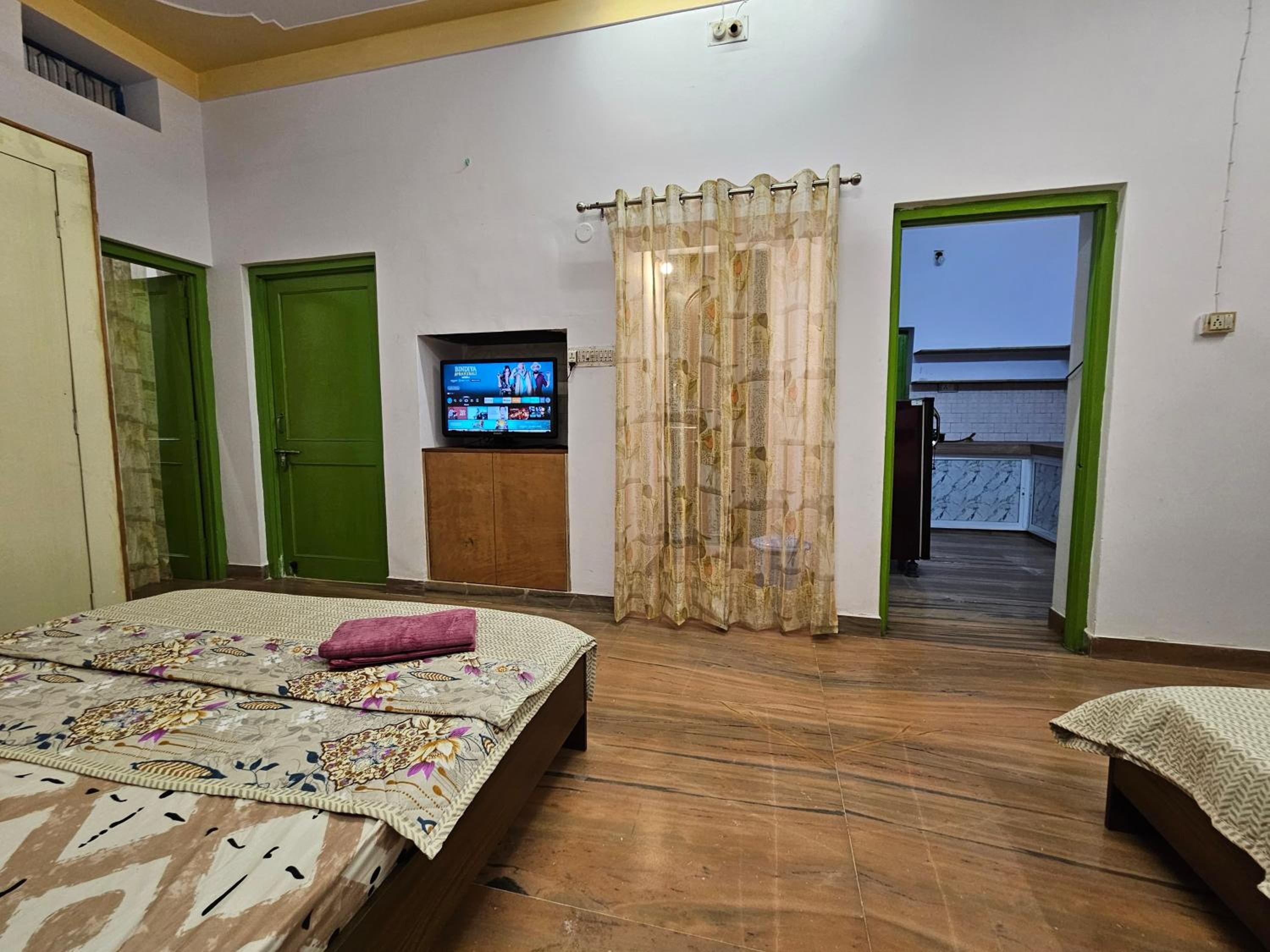 Large Twin Room photo 3