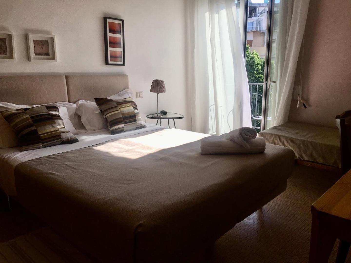 Basic Triple Room