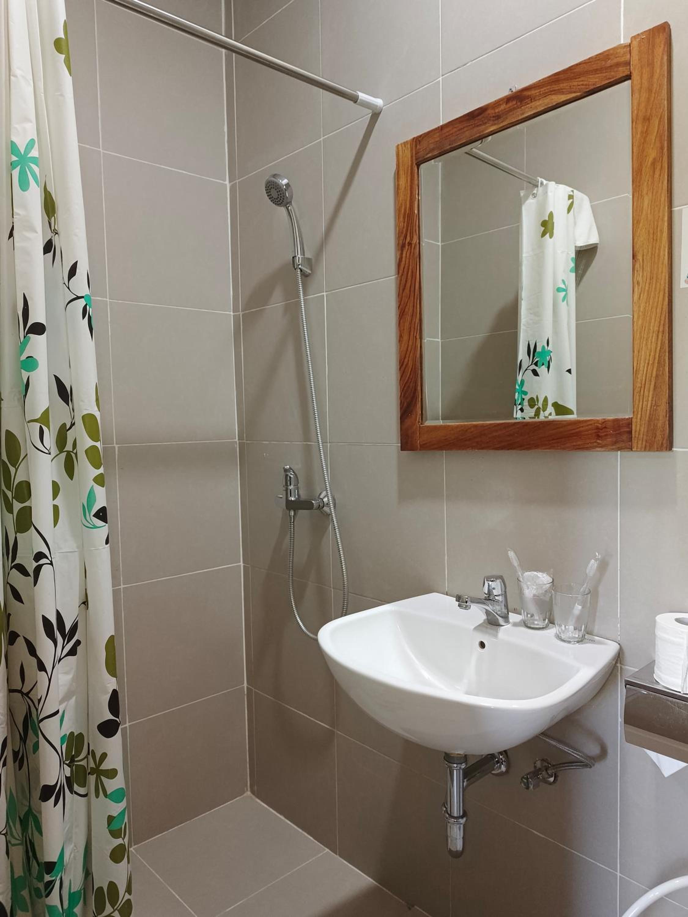 Standard Twin Room photo 3