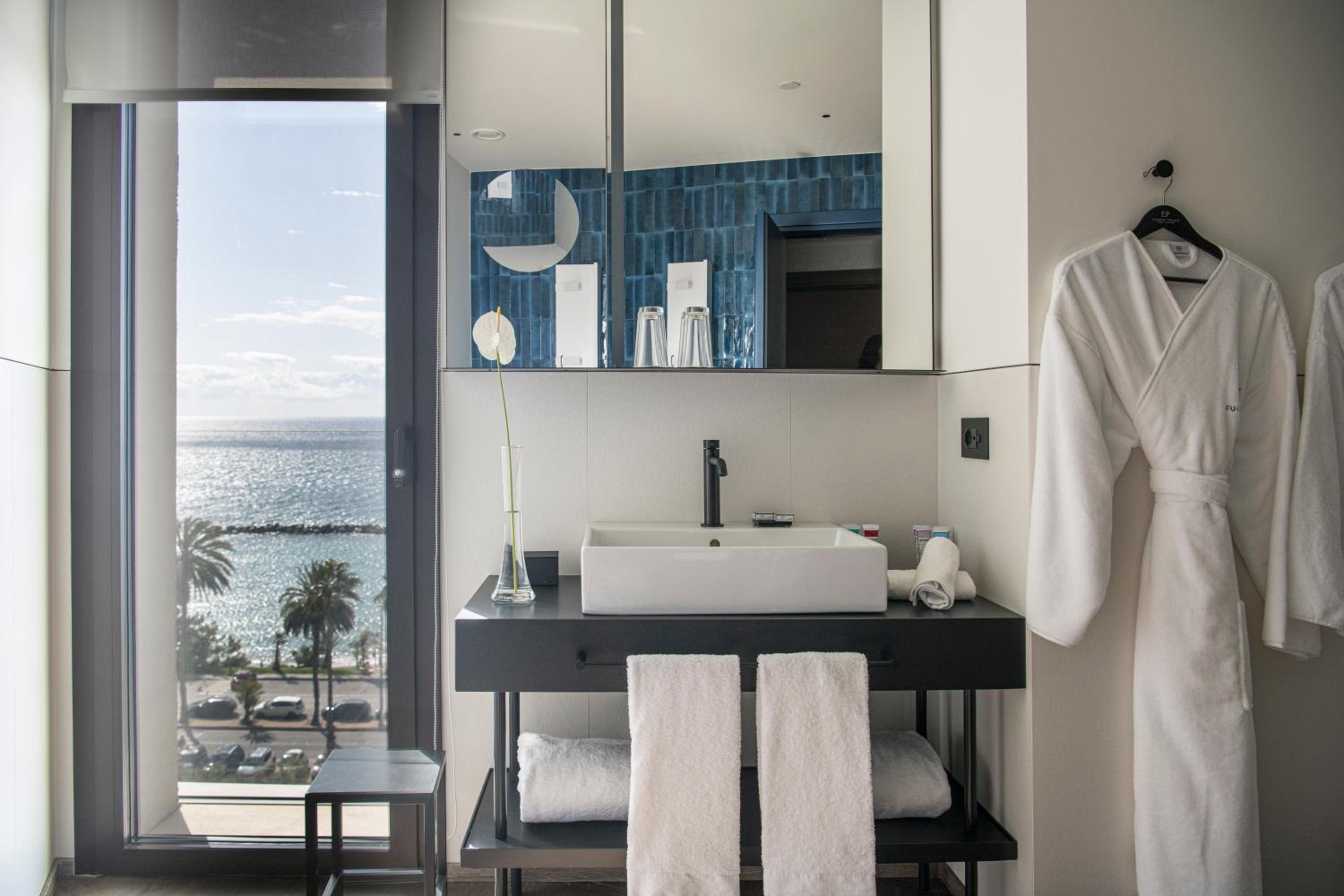 Suite with Terrace - Photo 1