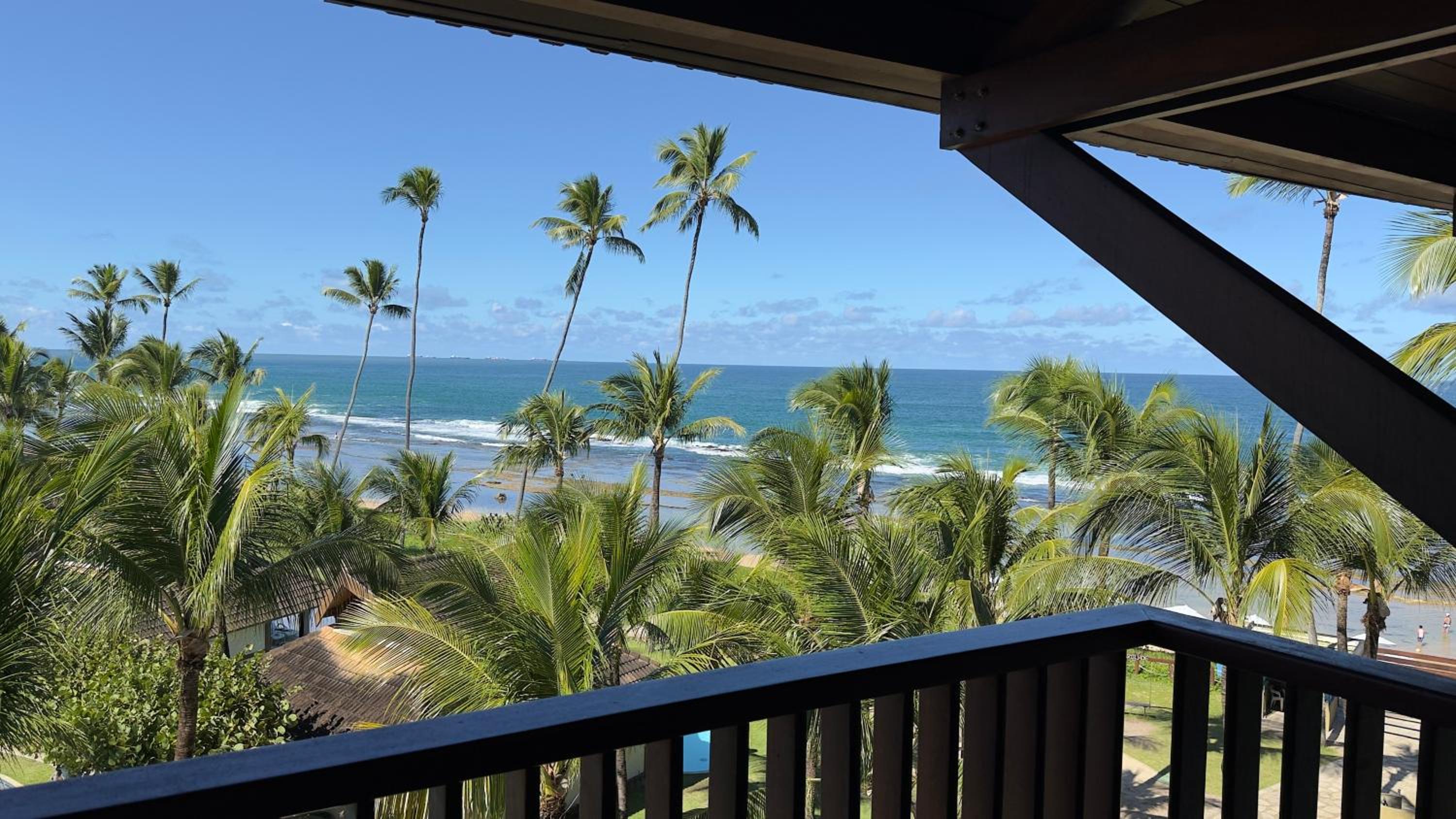 One-Bedroom Apartment with Balcony and Sea View photo 1