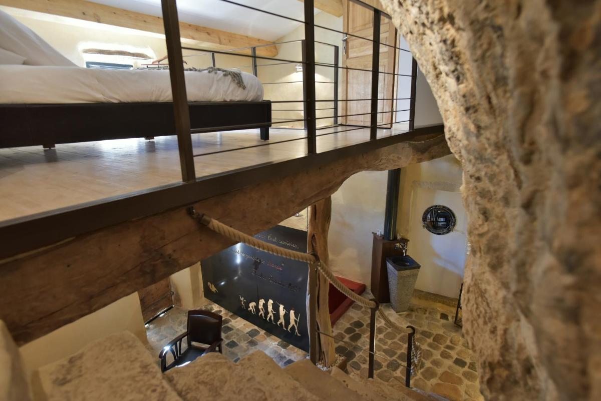 Deluxe Double Room with Bath photo 3