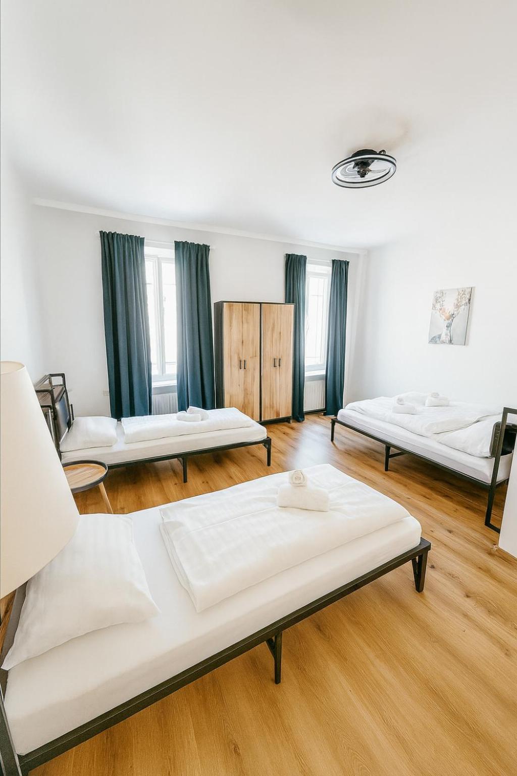 Three-Bedroom Standard Apartment photo 2
