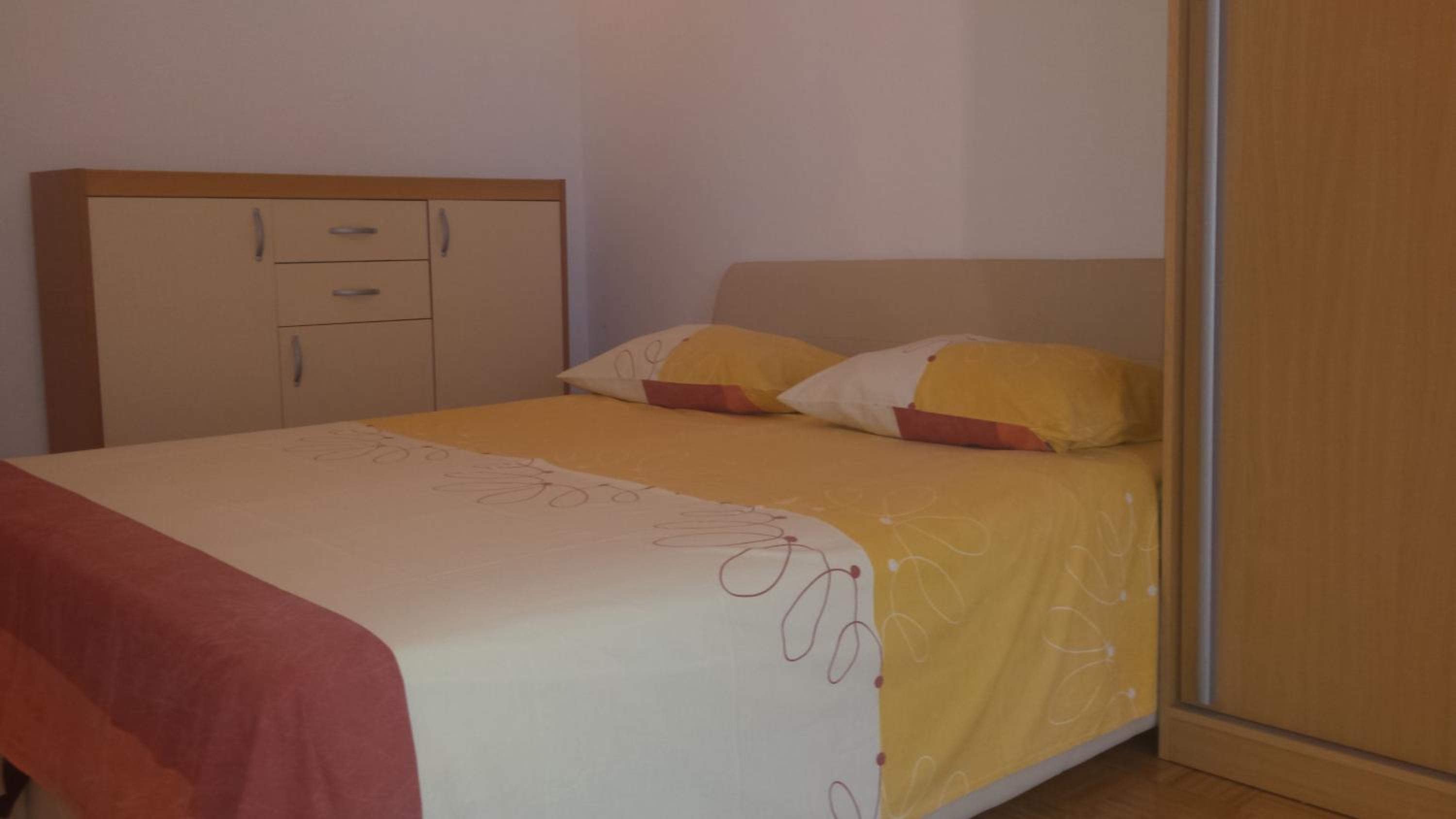 Three-Bedroom Apartment - Photo 3