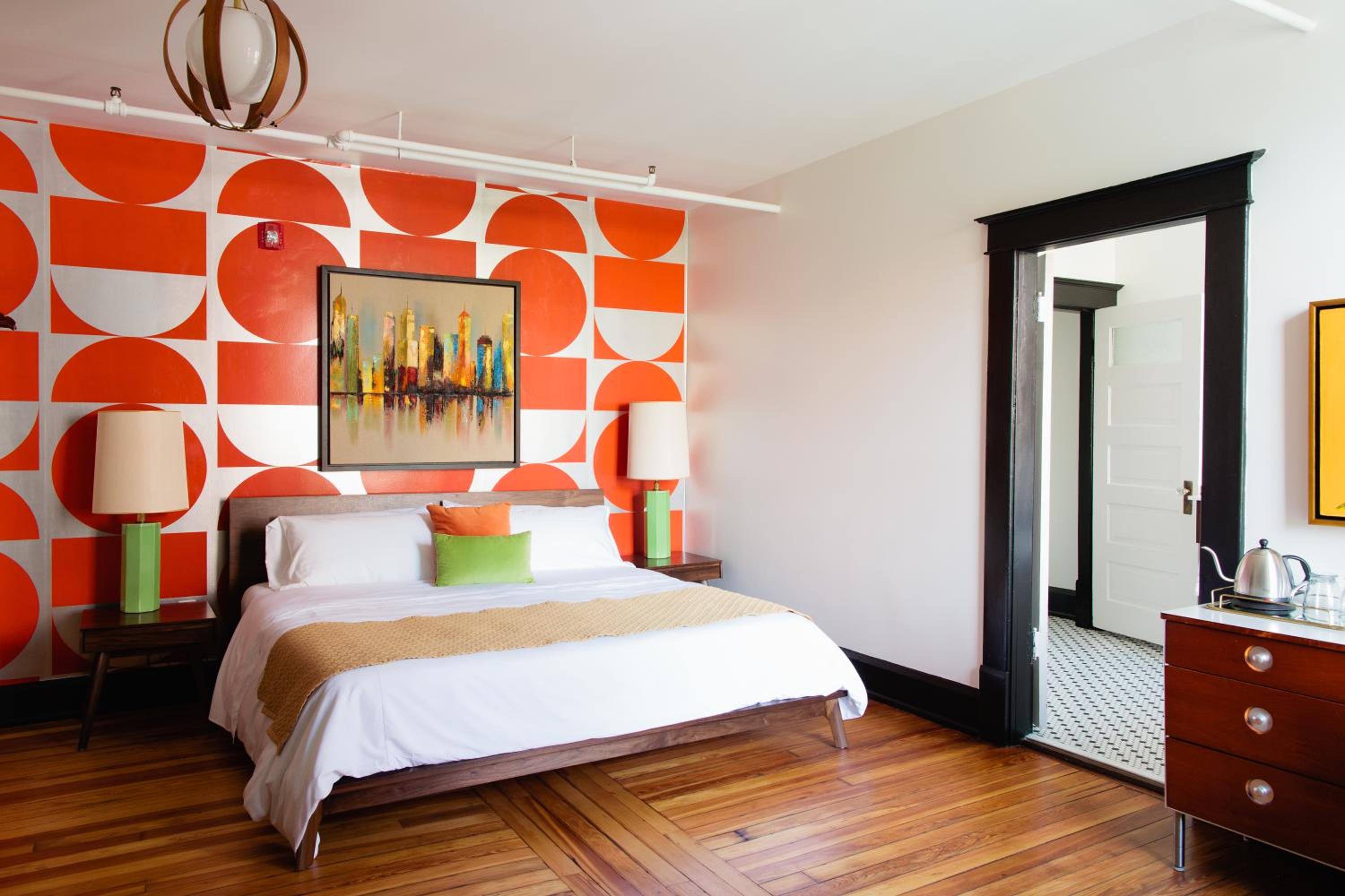 King Balcony Suite - The New Yorker - Photo 1