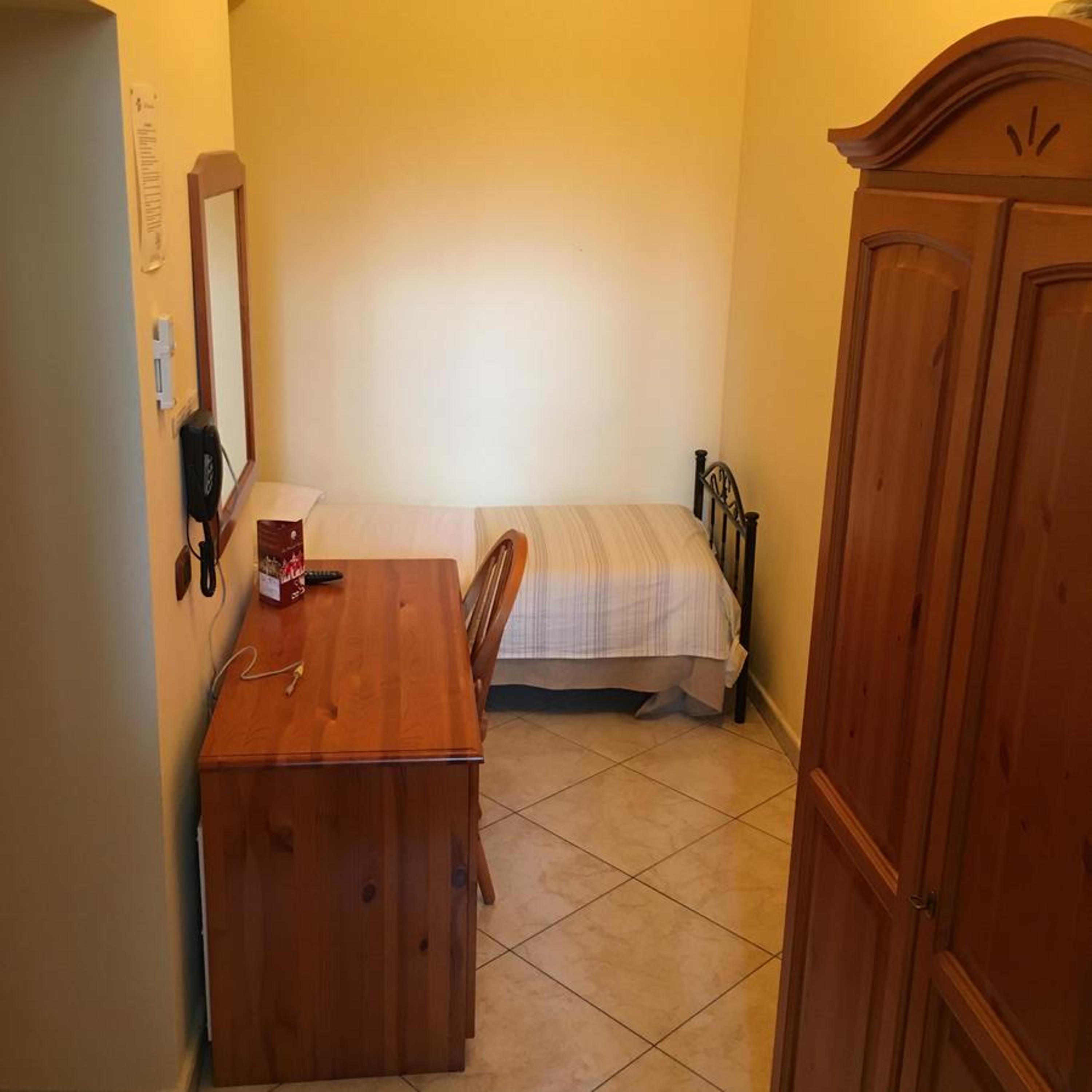 Single Room photo 1