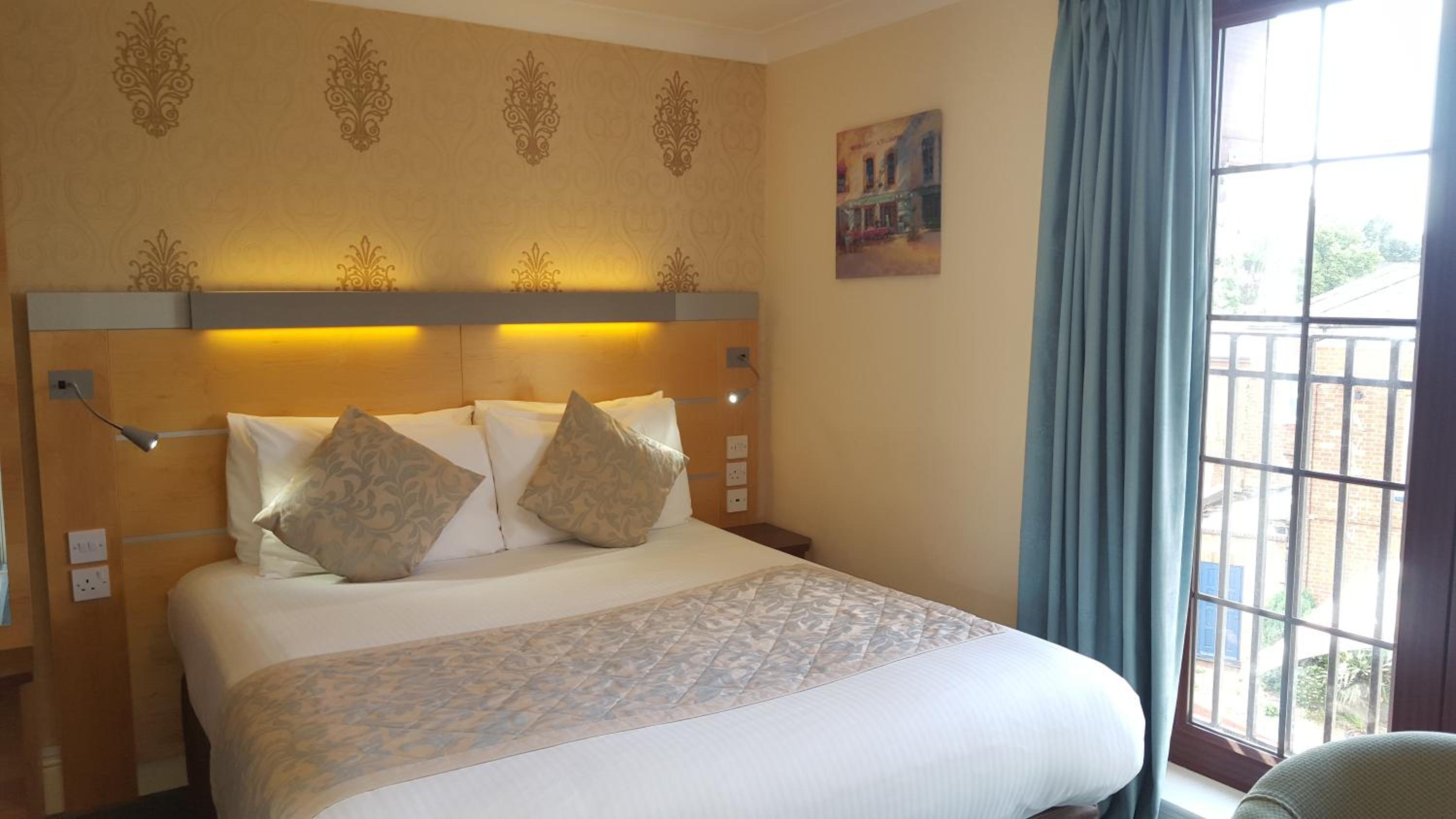 Double Room - Photo 8