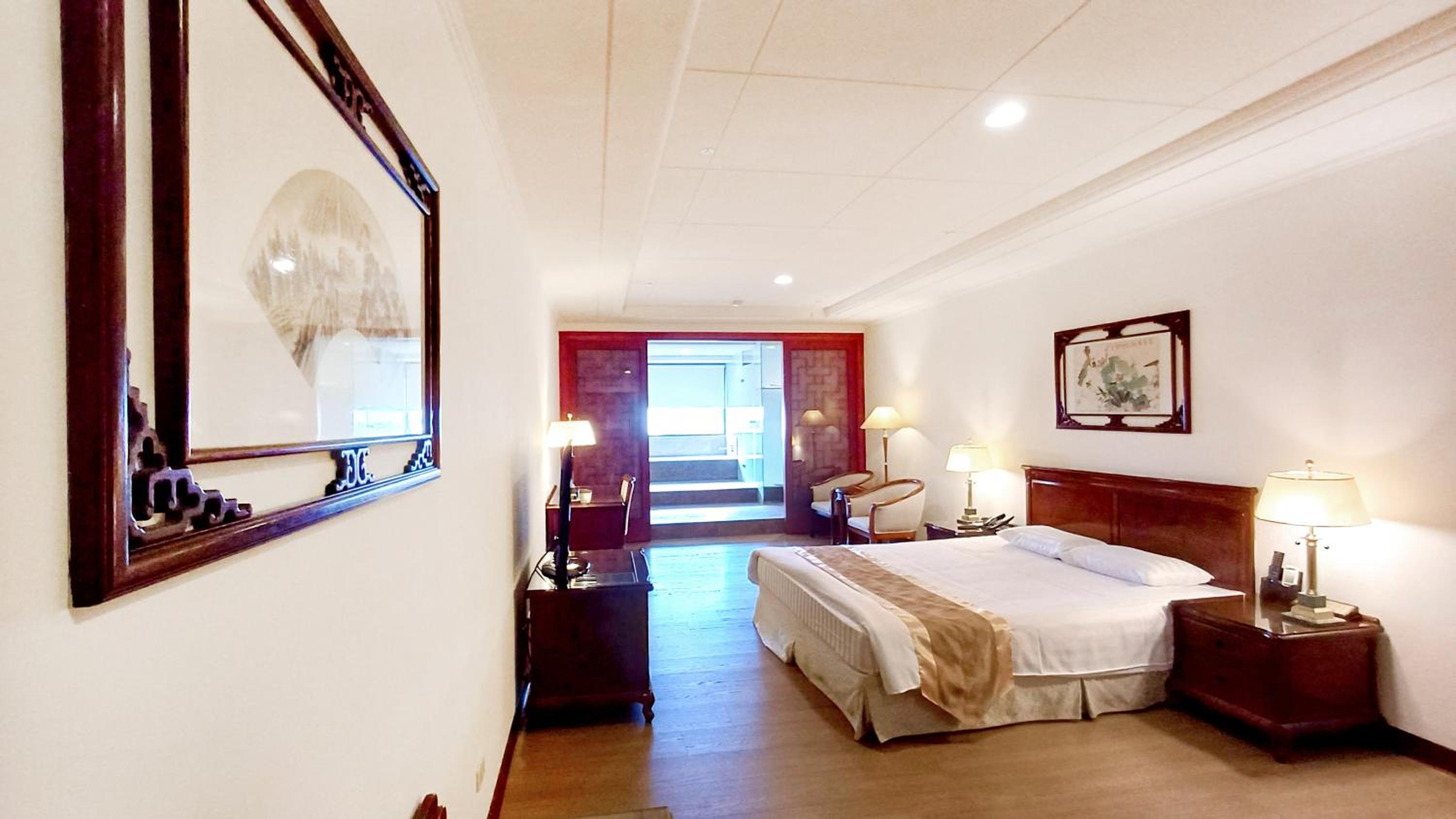 Luxury Suite