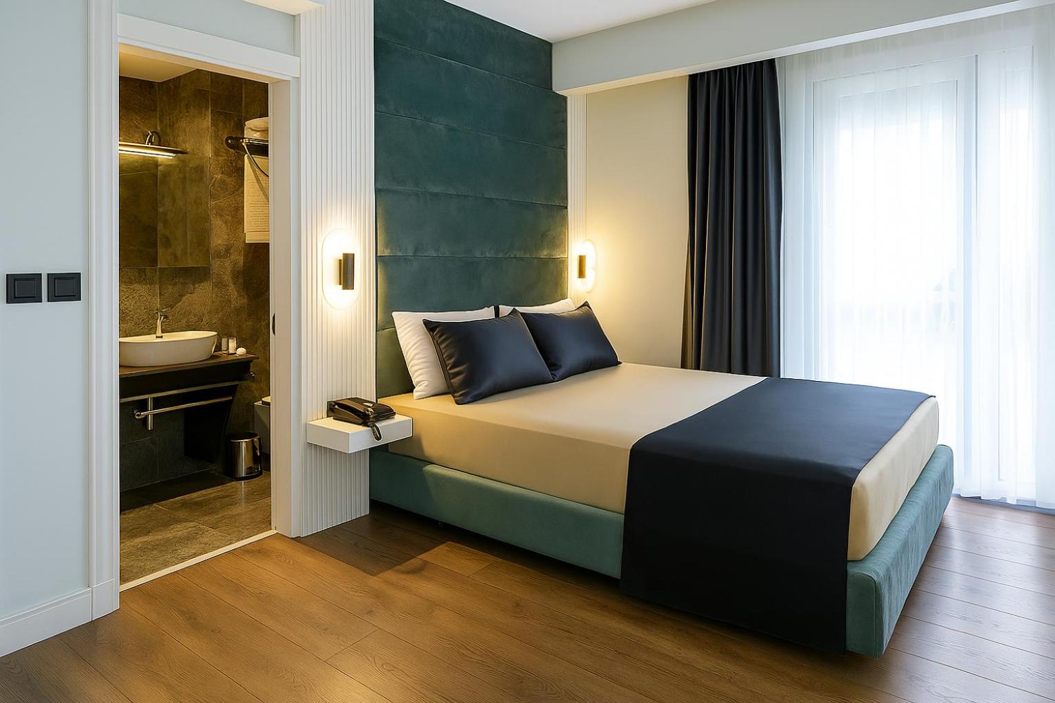Large Double Room