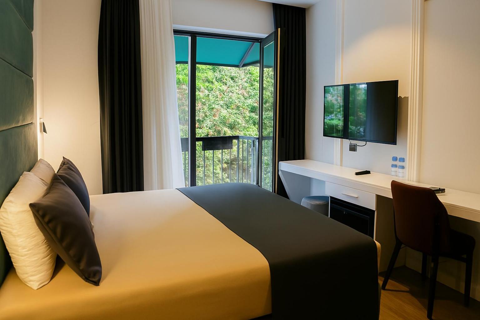 Large Double Room