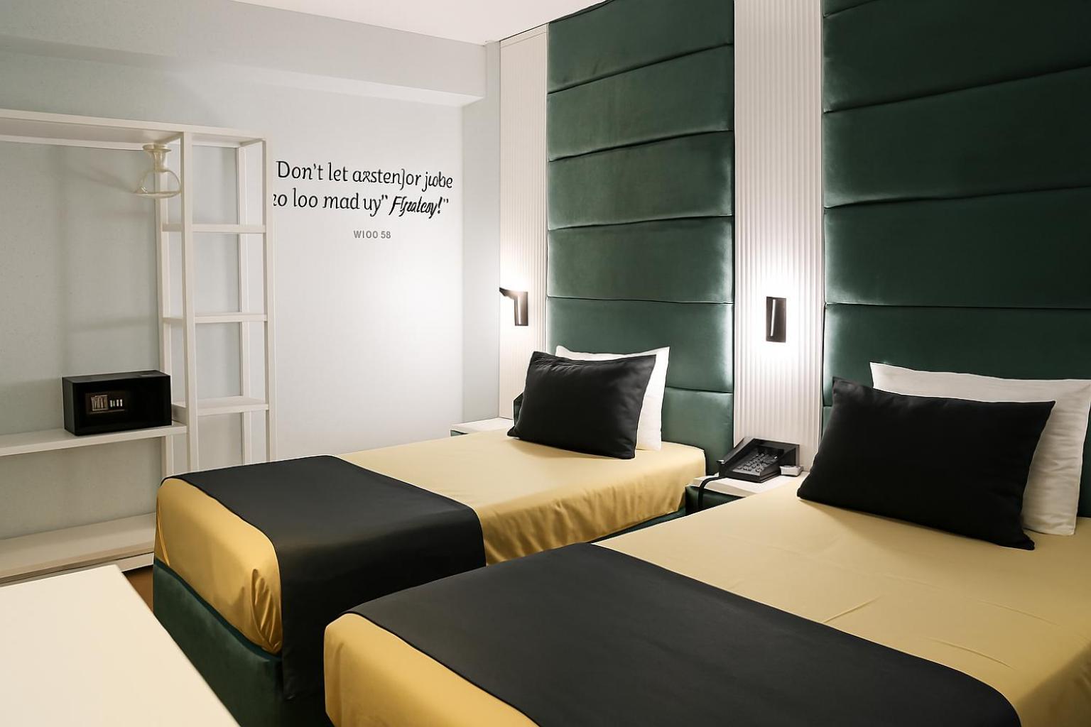Deluxe Double or Twin Room thumbnail 5