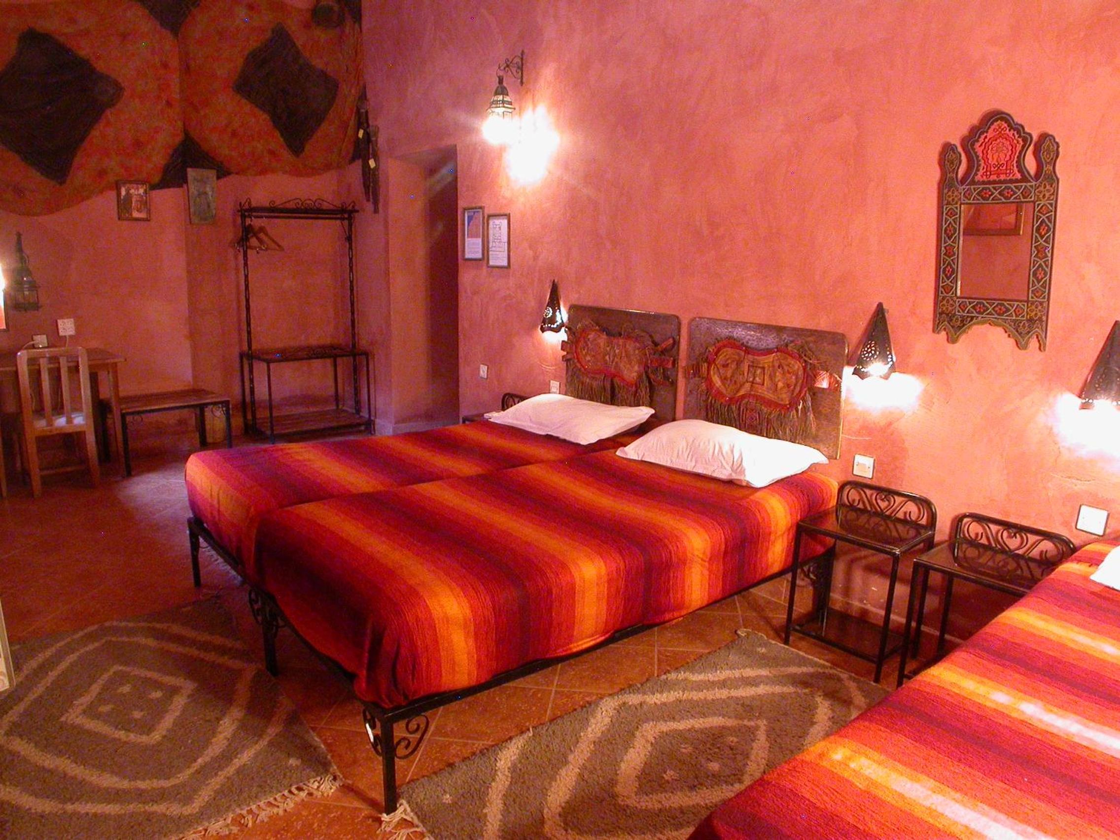 Standard Triple Room - Photo 9
