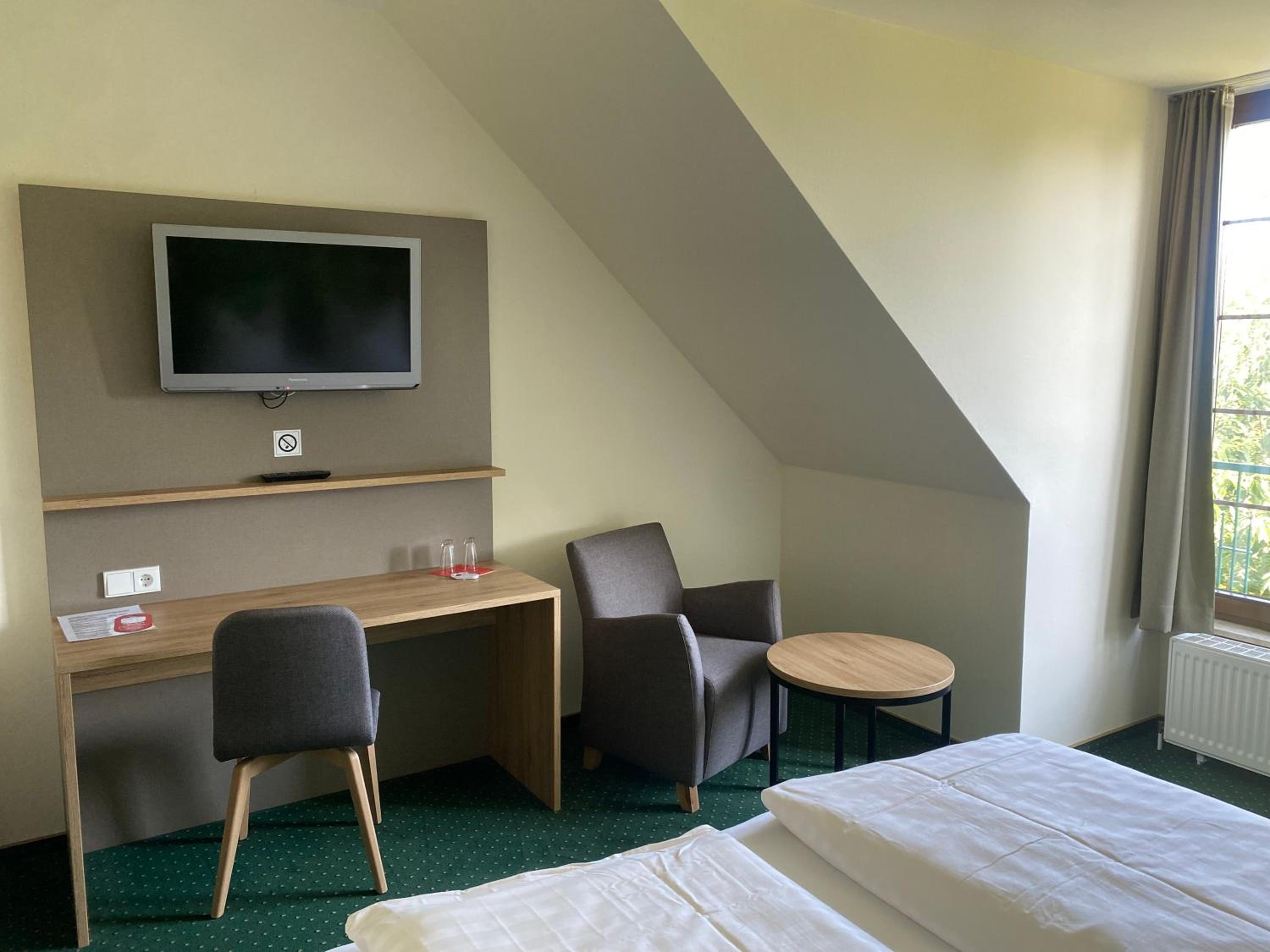 Economy Double Room