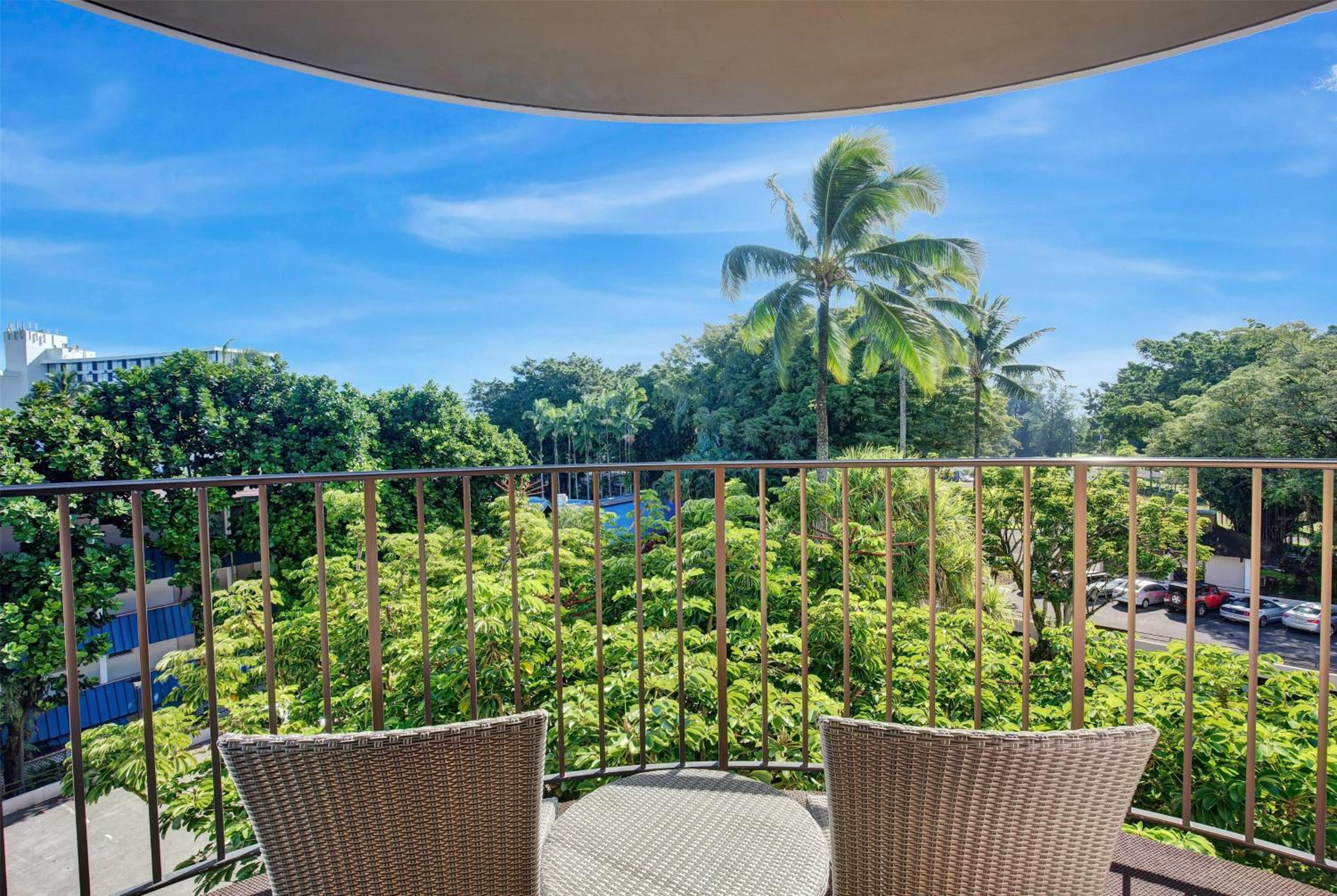 King Room with Banyan View - Non-Smoking