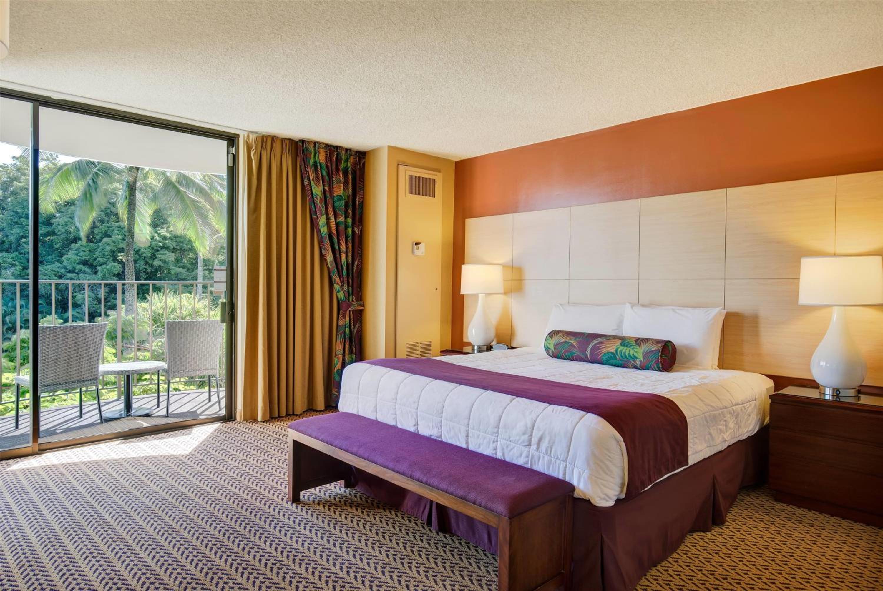 King Room with Banyan View - Non-Smoking