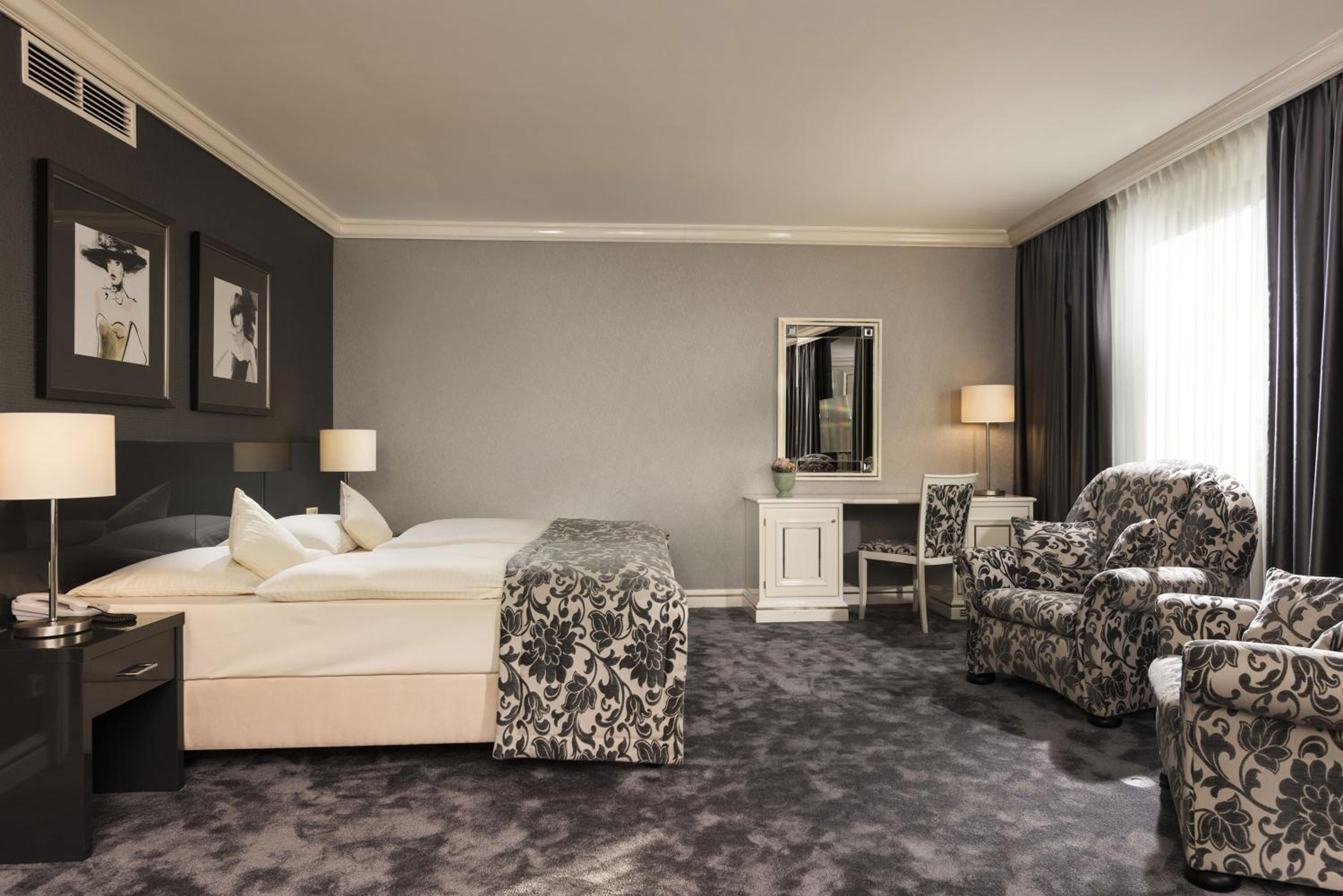 Deluxe Suite - Photo 4