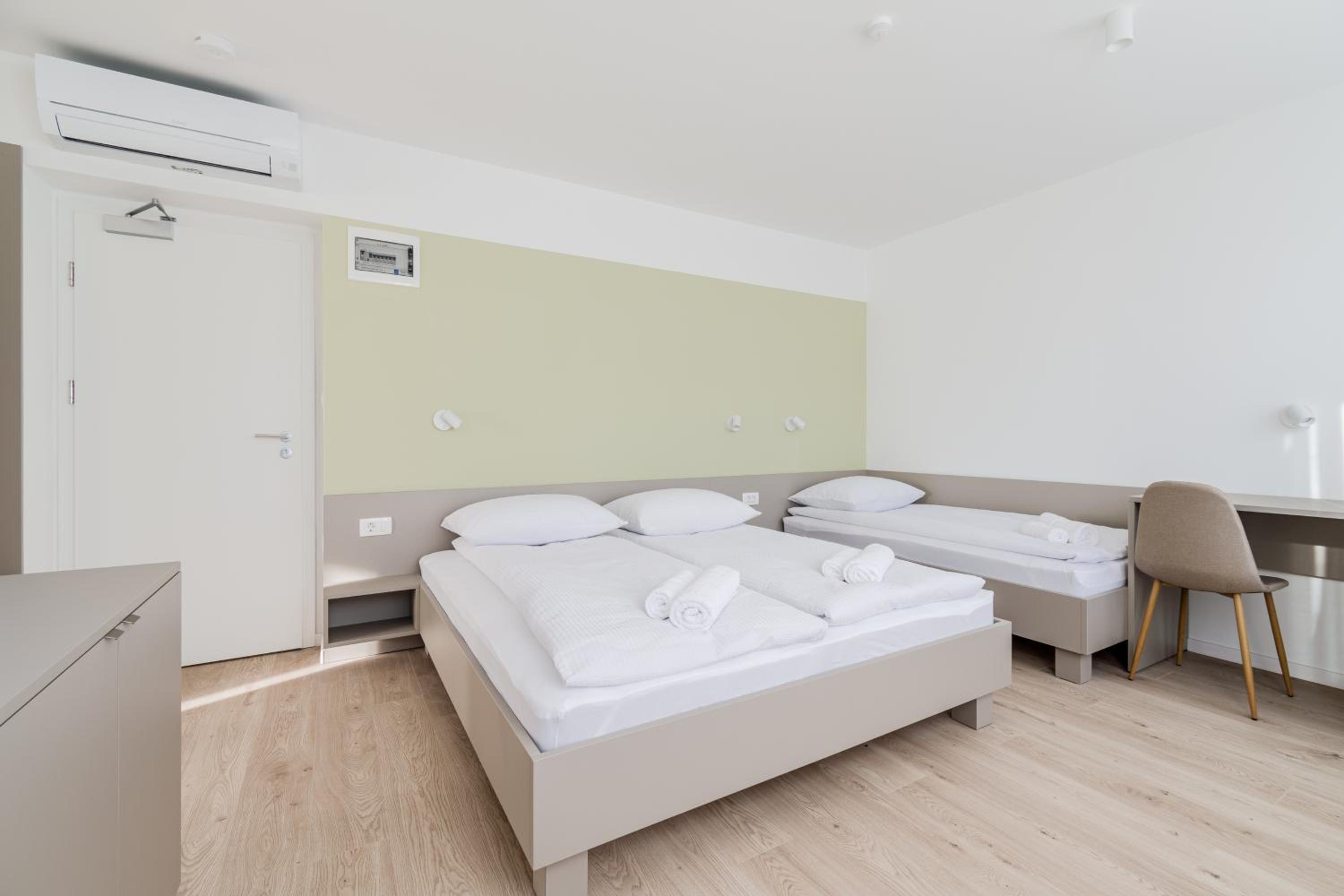 Triple Room with Bathroom photo 3
