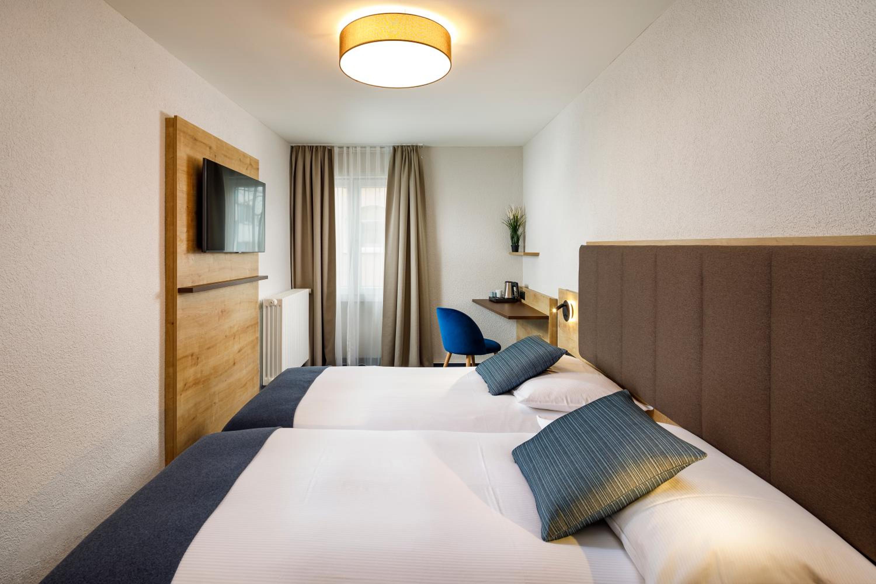 Twin Room with Shared Bathroom