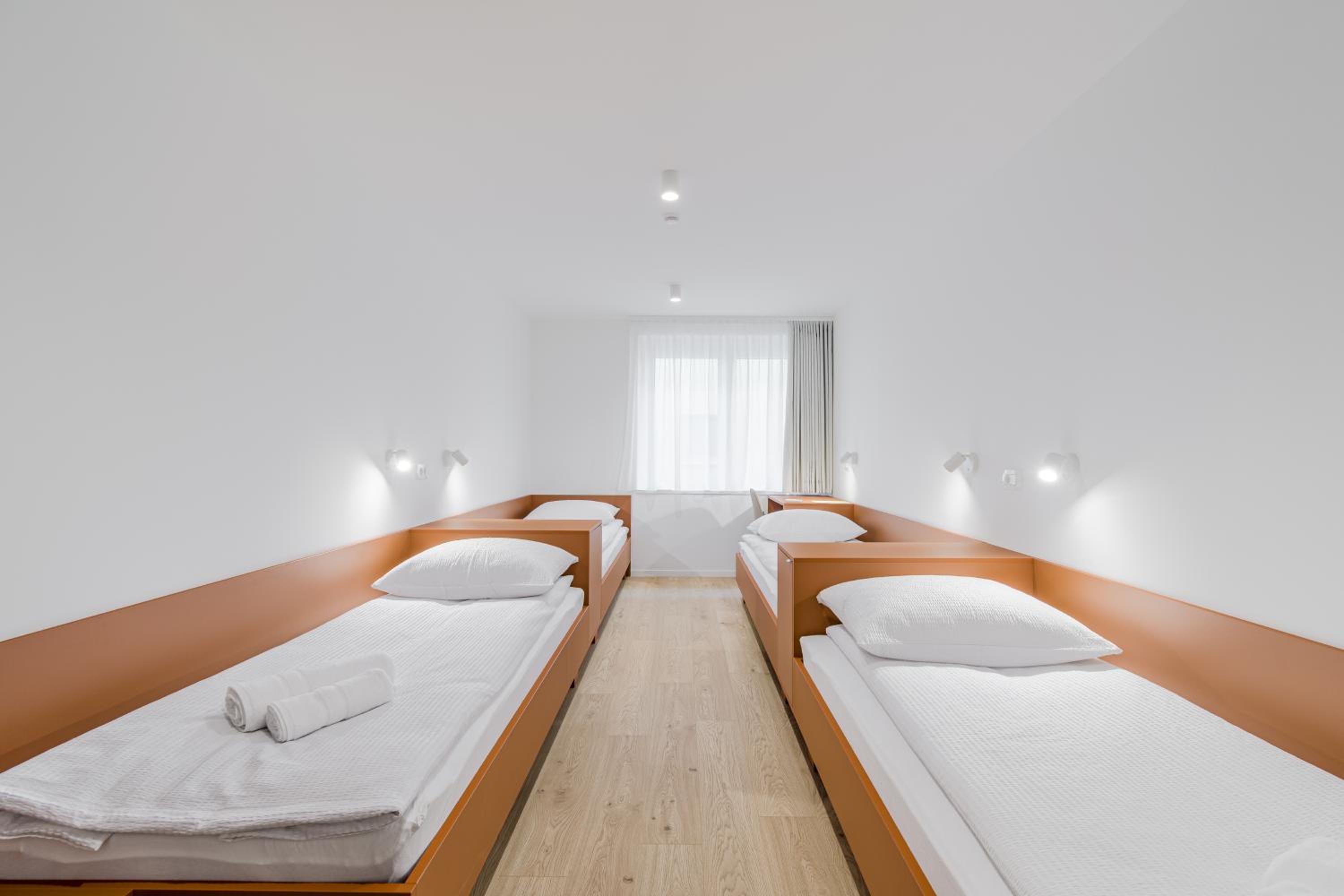 Quadruple Room with Shared Bathroom photo 1